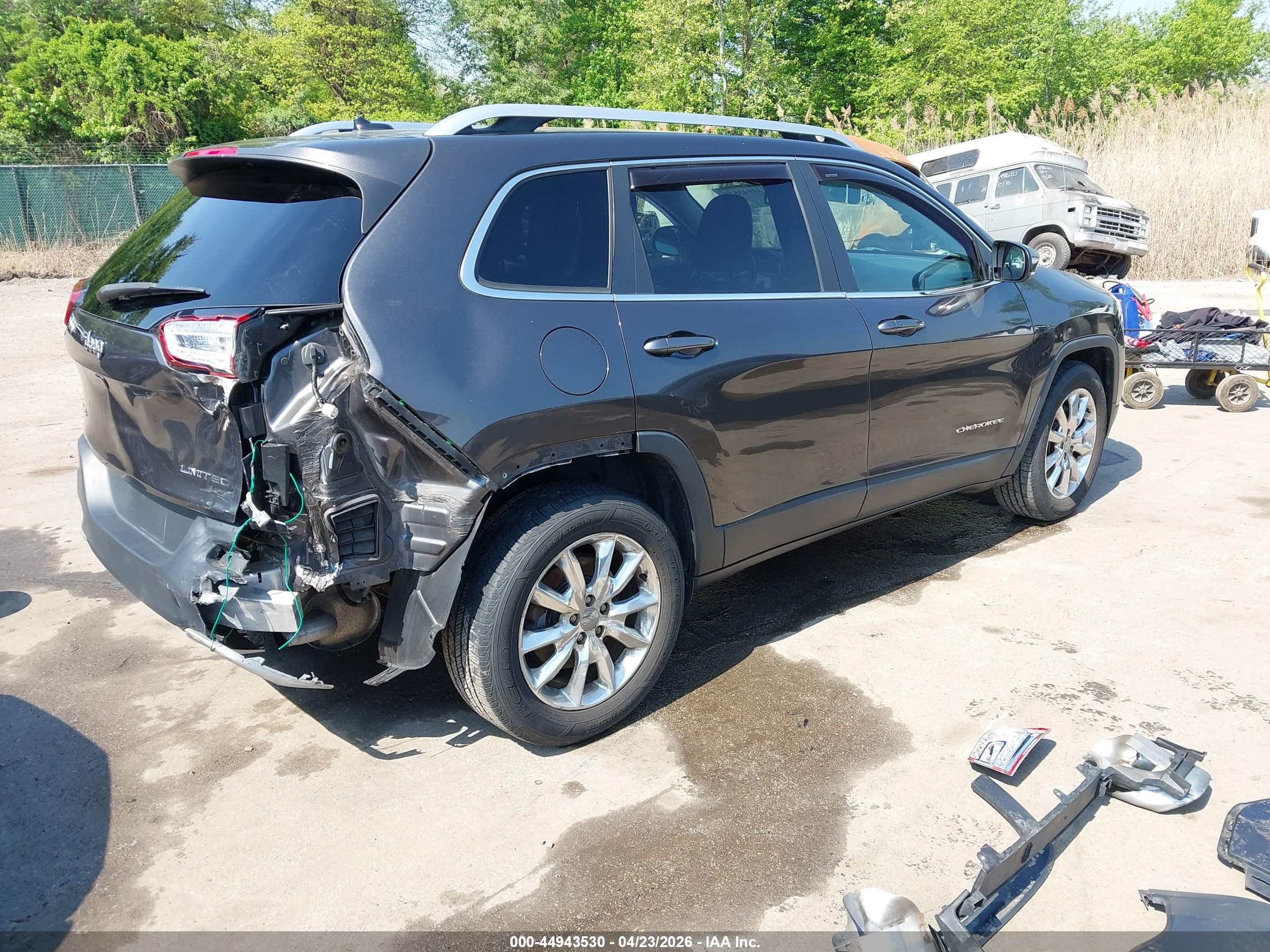JEEP CHEROKEE image 4