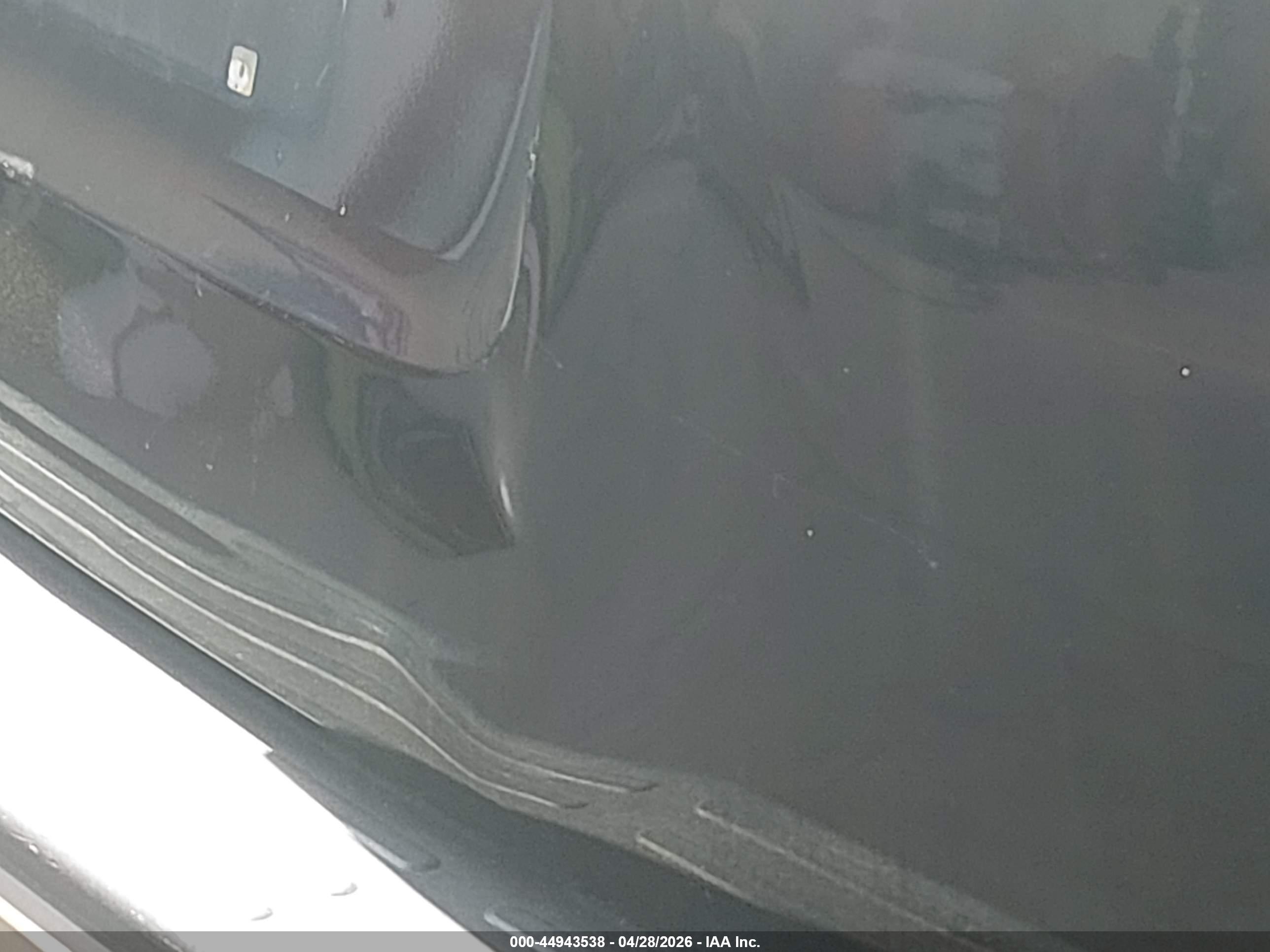 FORD EXPLORER image 6