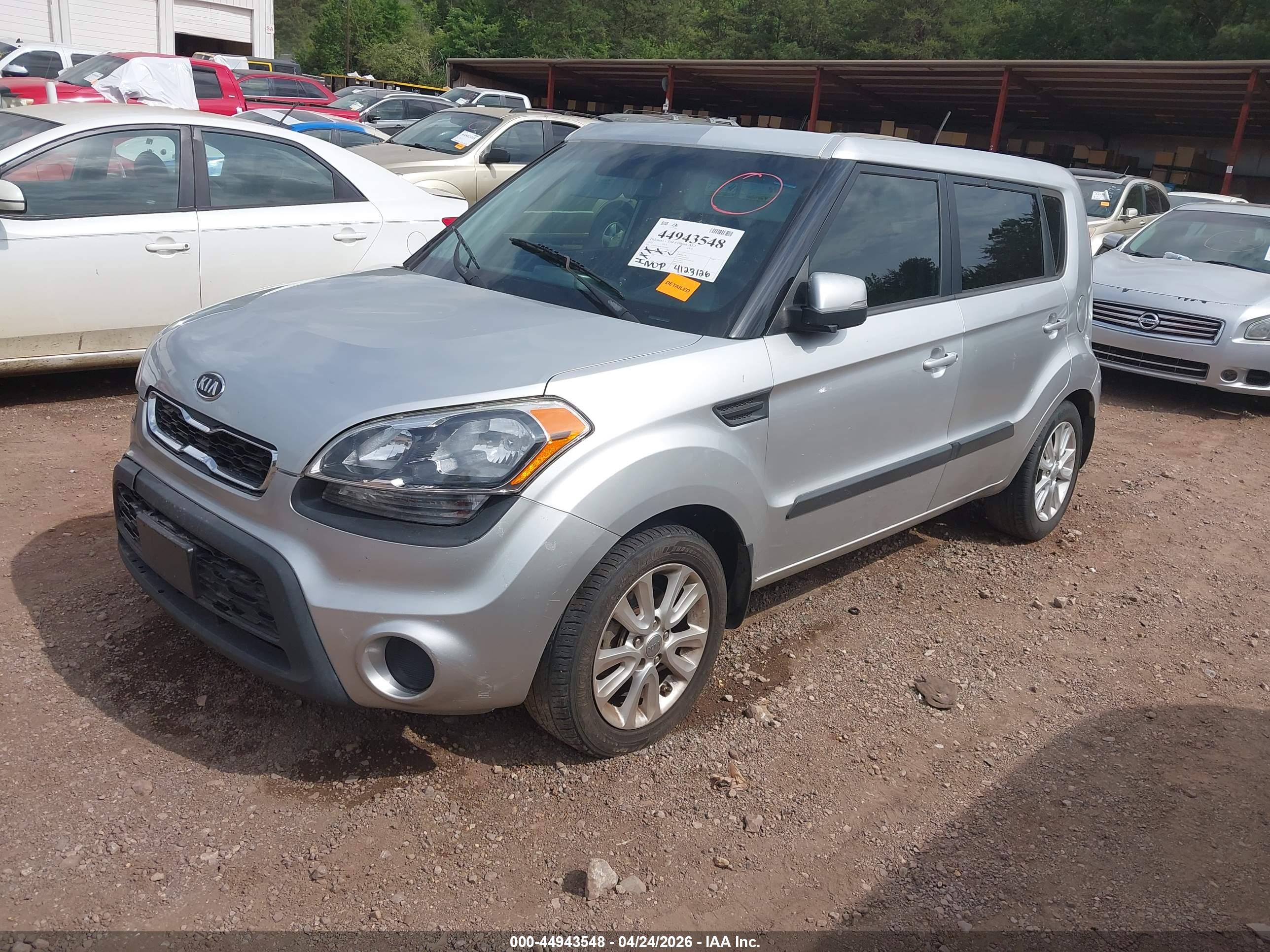 KIA SOUL image 2