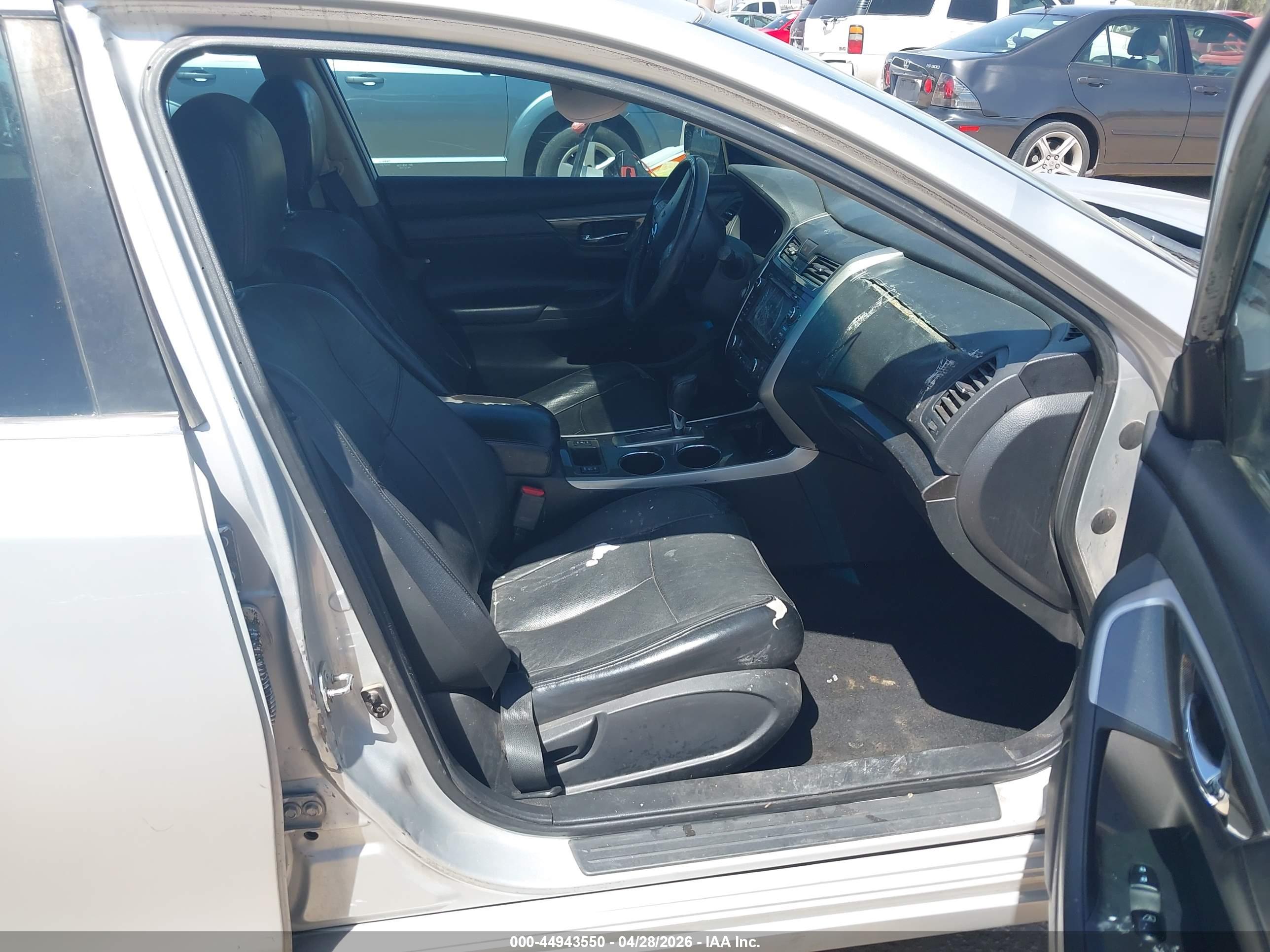 NISSAN ALTIMA image 5