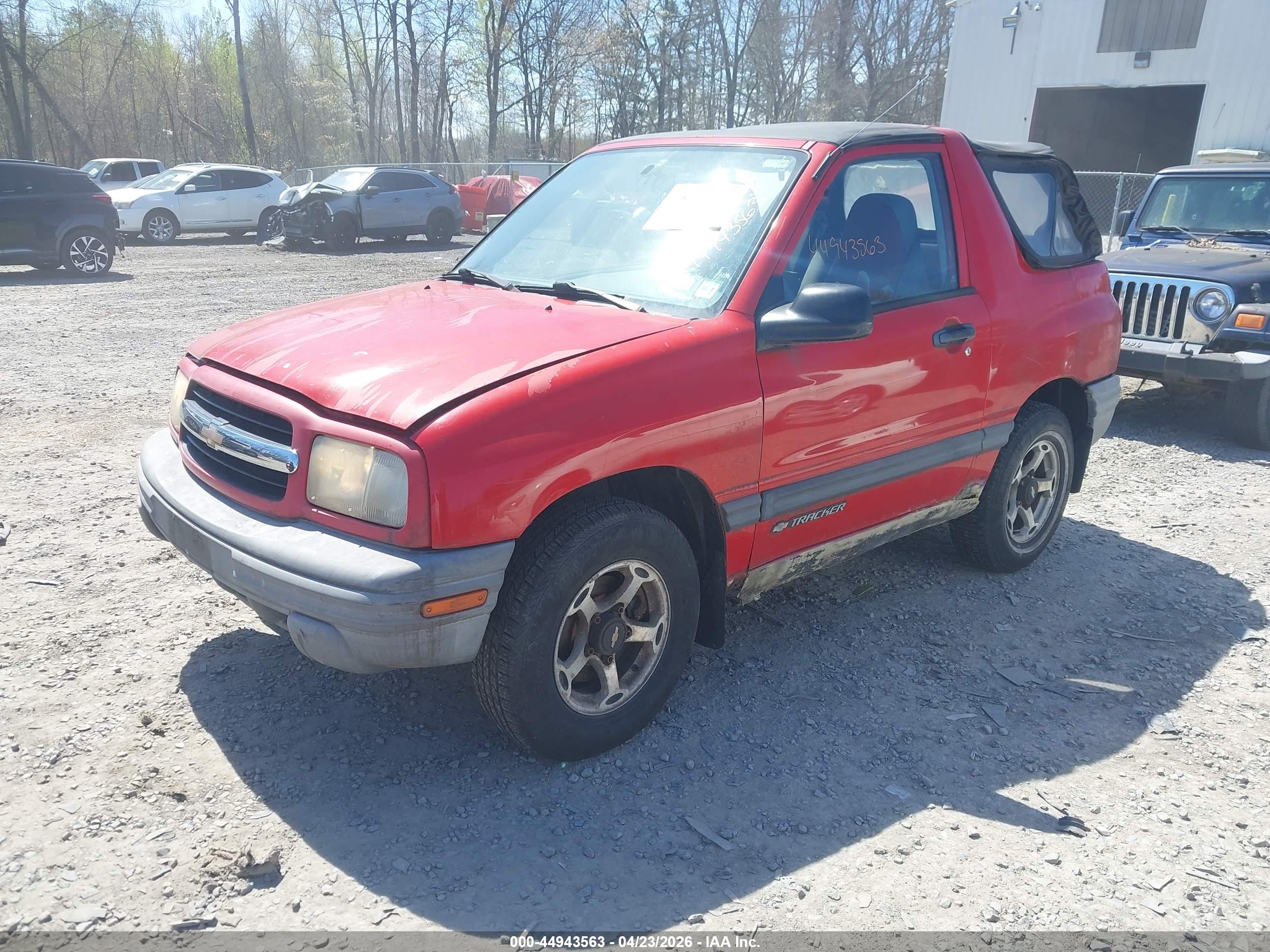 CHEVROLET TRACKER image 2