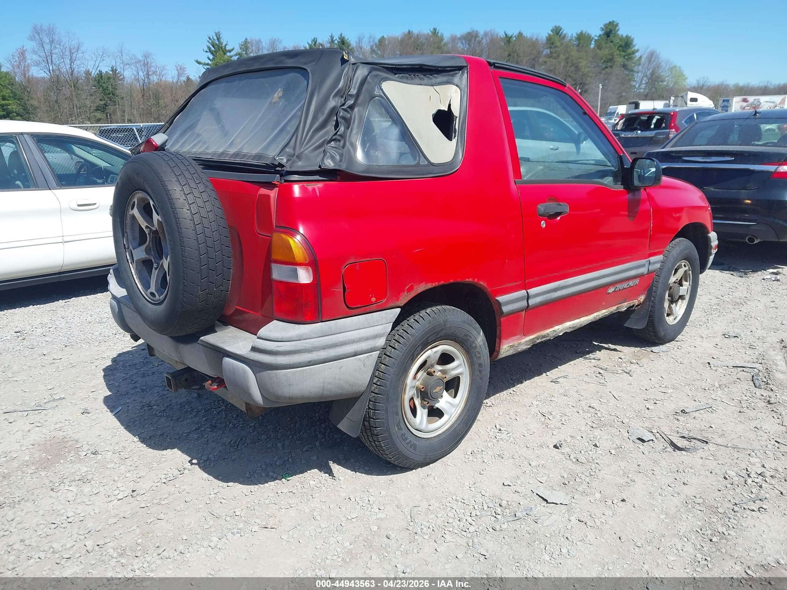 CHEVROLET TRACKER image 4