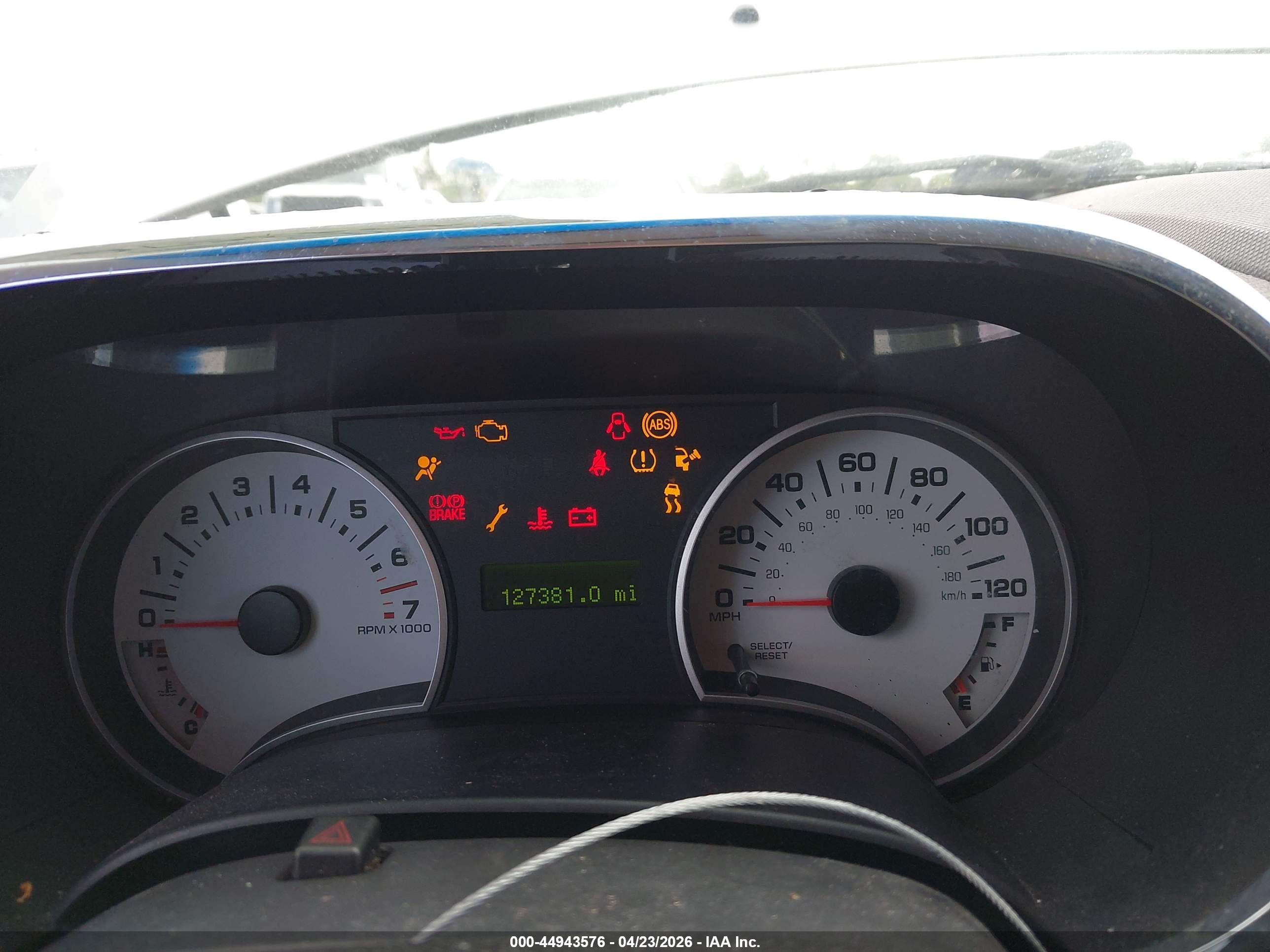FORD EXPLORER image 7
