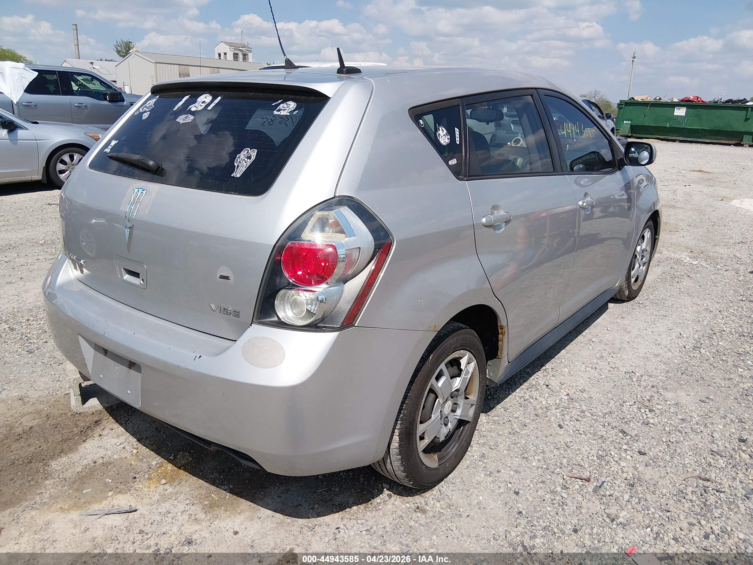 PONTIAC VIBE image 4