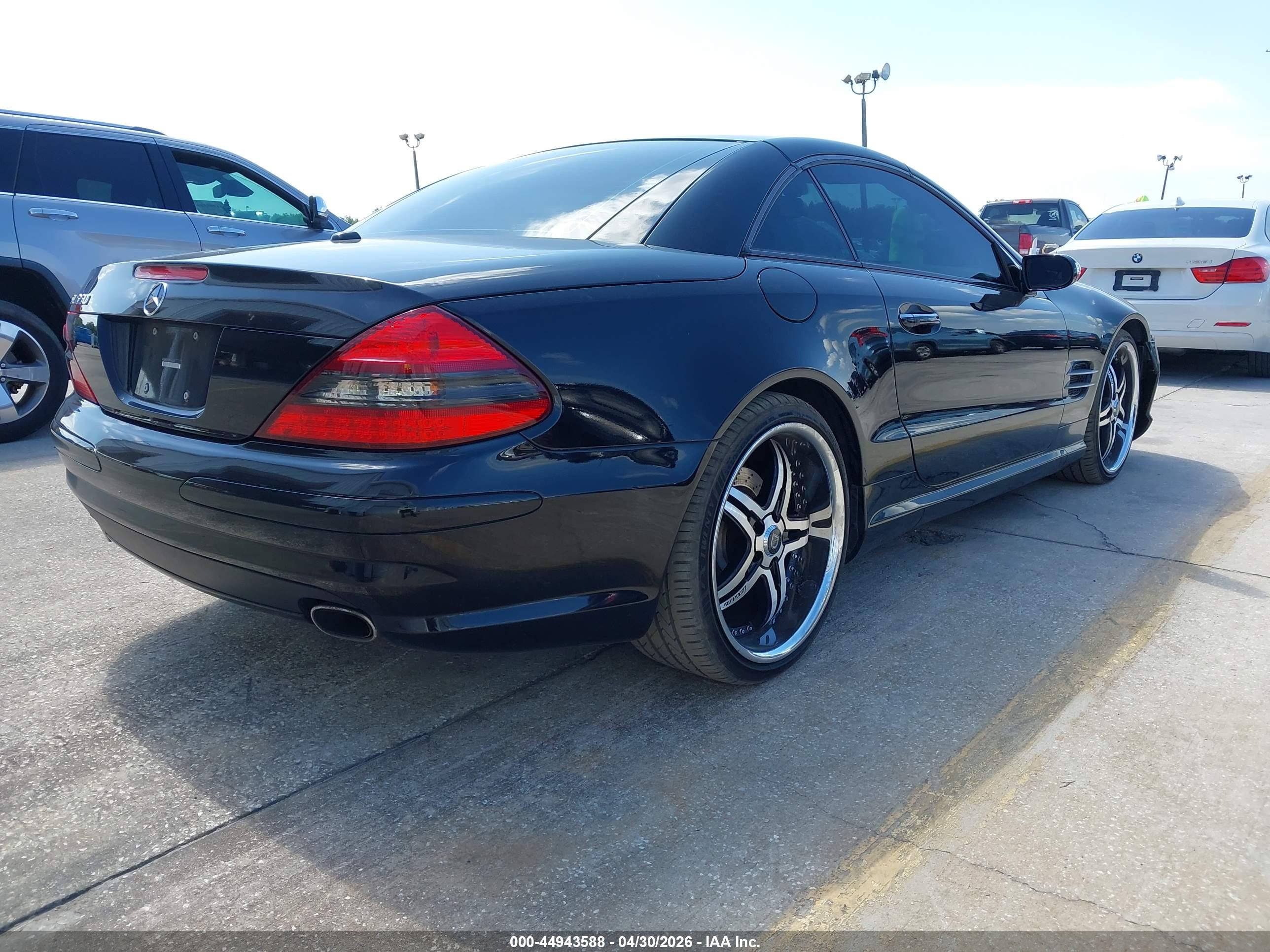 MERCEDES-BENZ SL image 4
