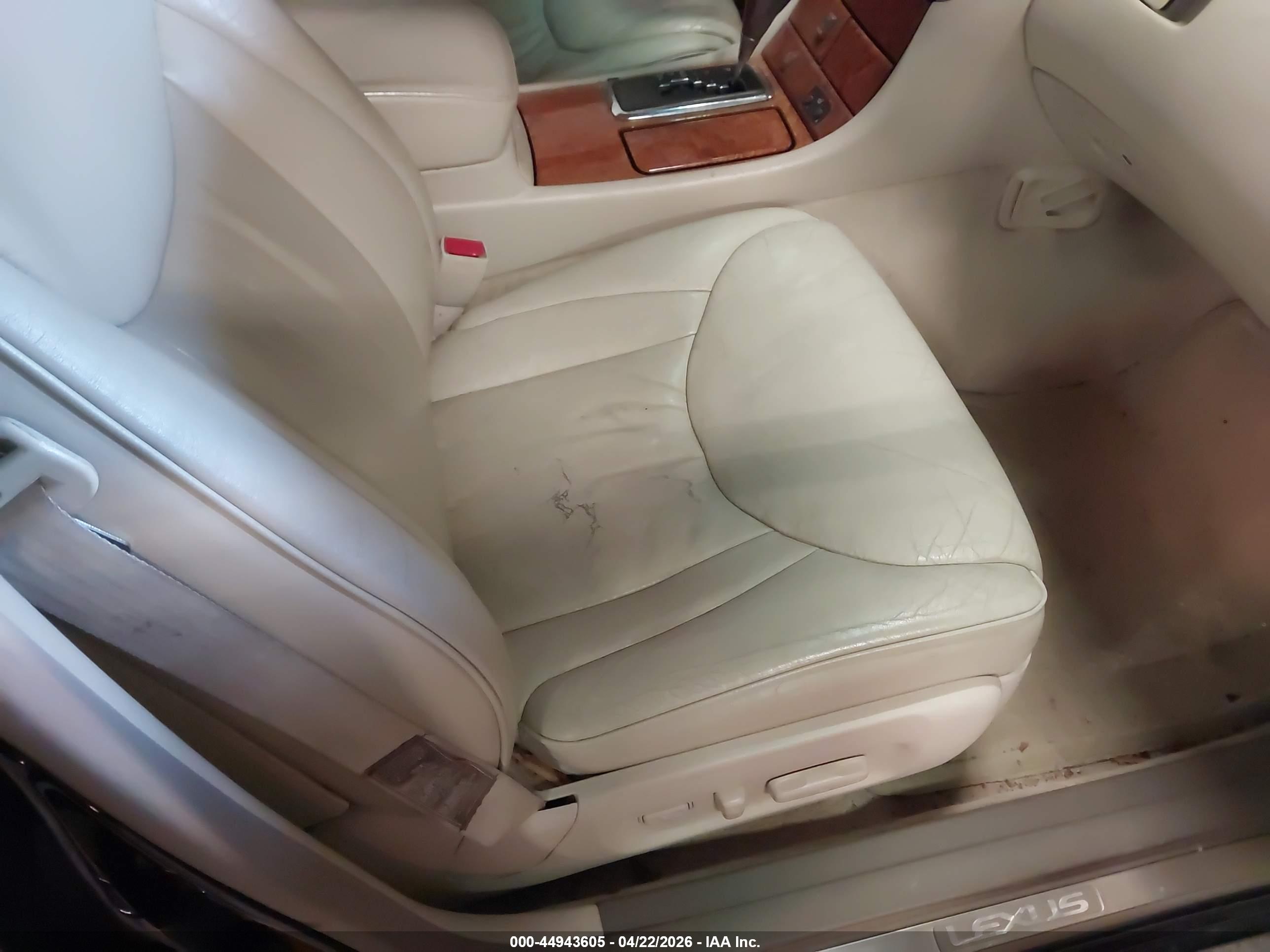 LEXUS LS image 5