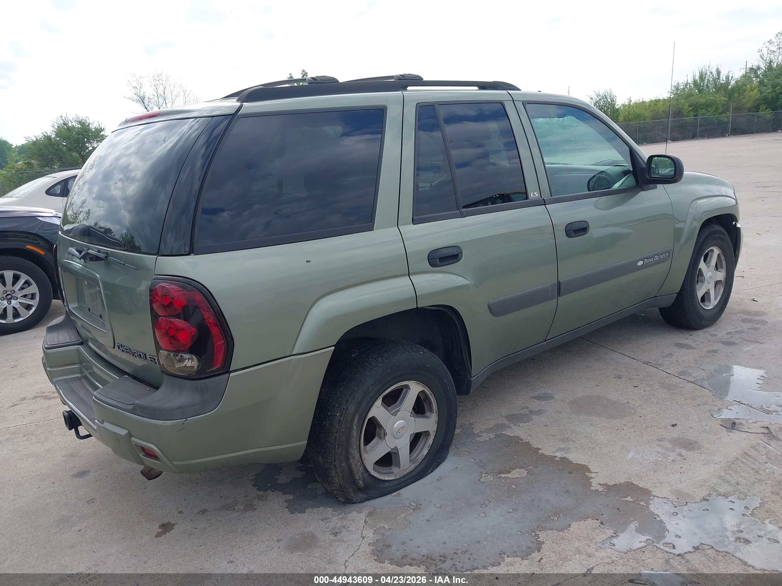 CHEVROLET TRAILBLAZER image 4