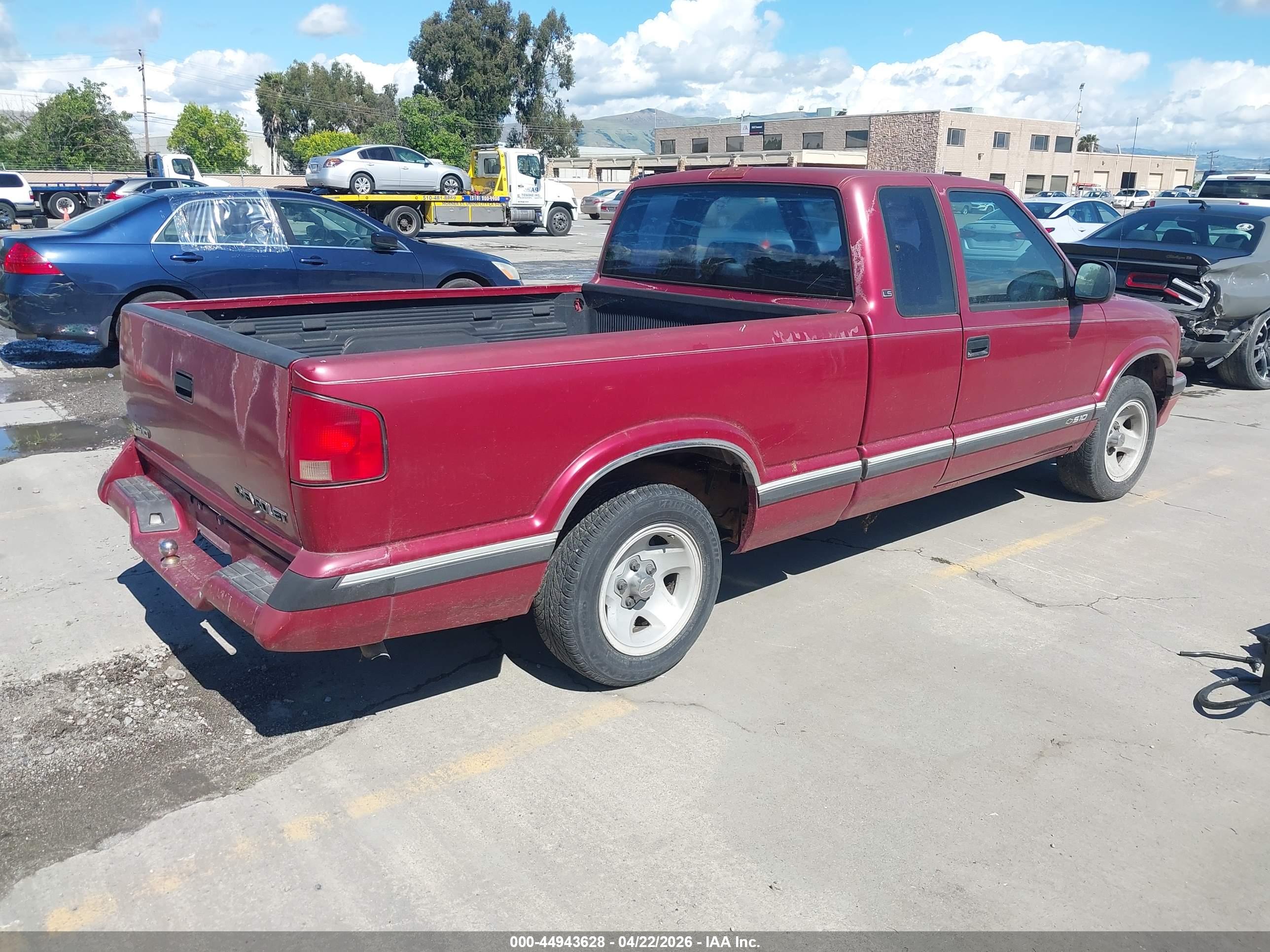 CHEVROLET S image 4