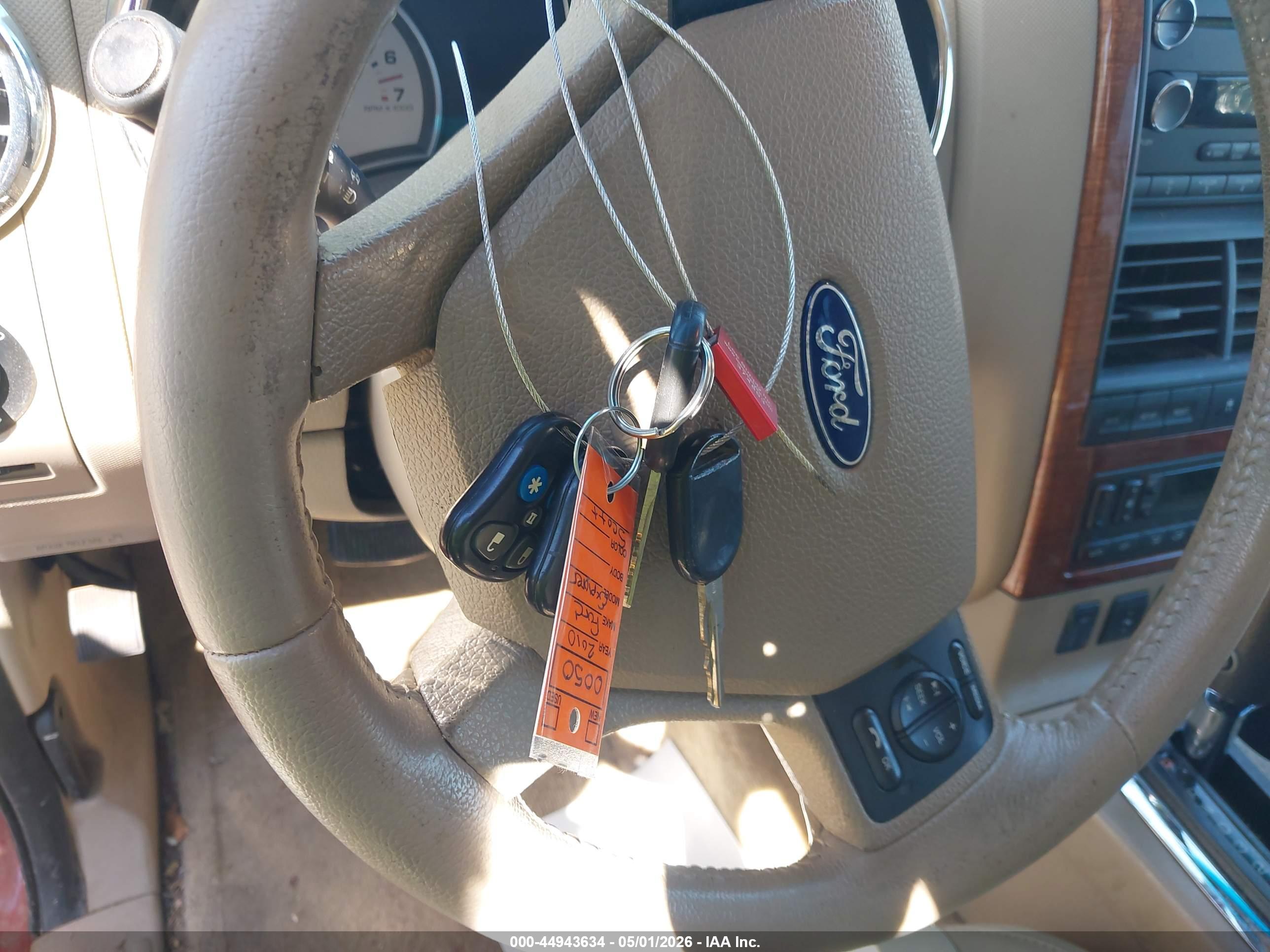 FORD EXPLORER image 11