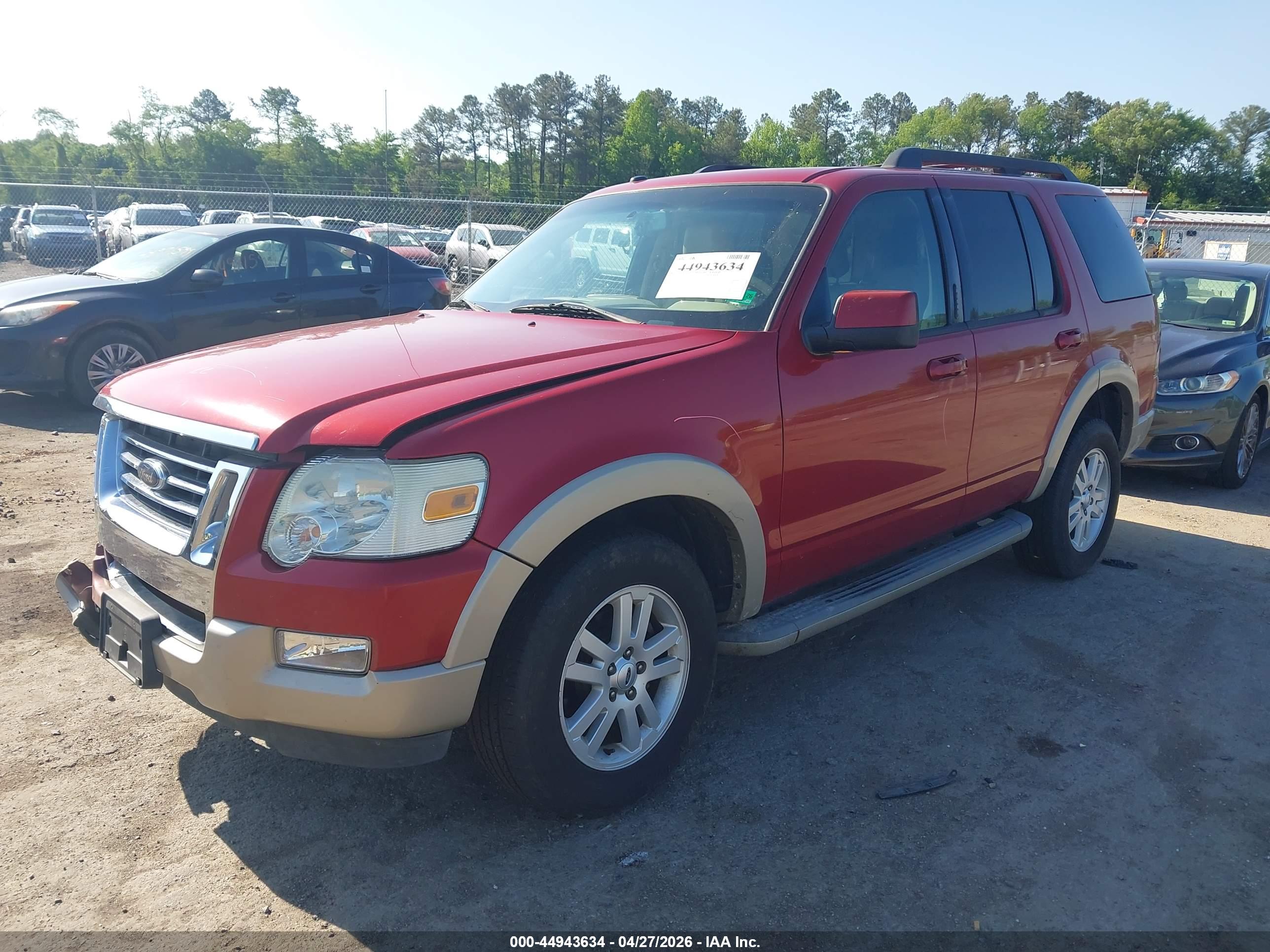 FORD EXPLORER image 2