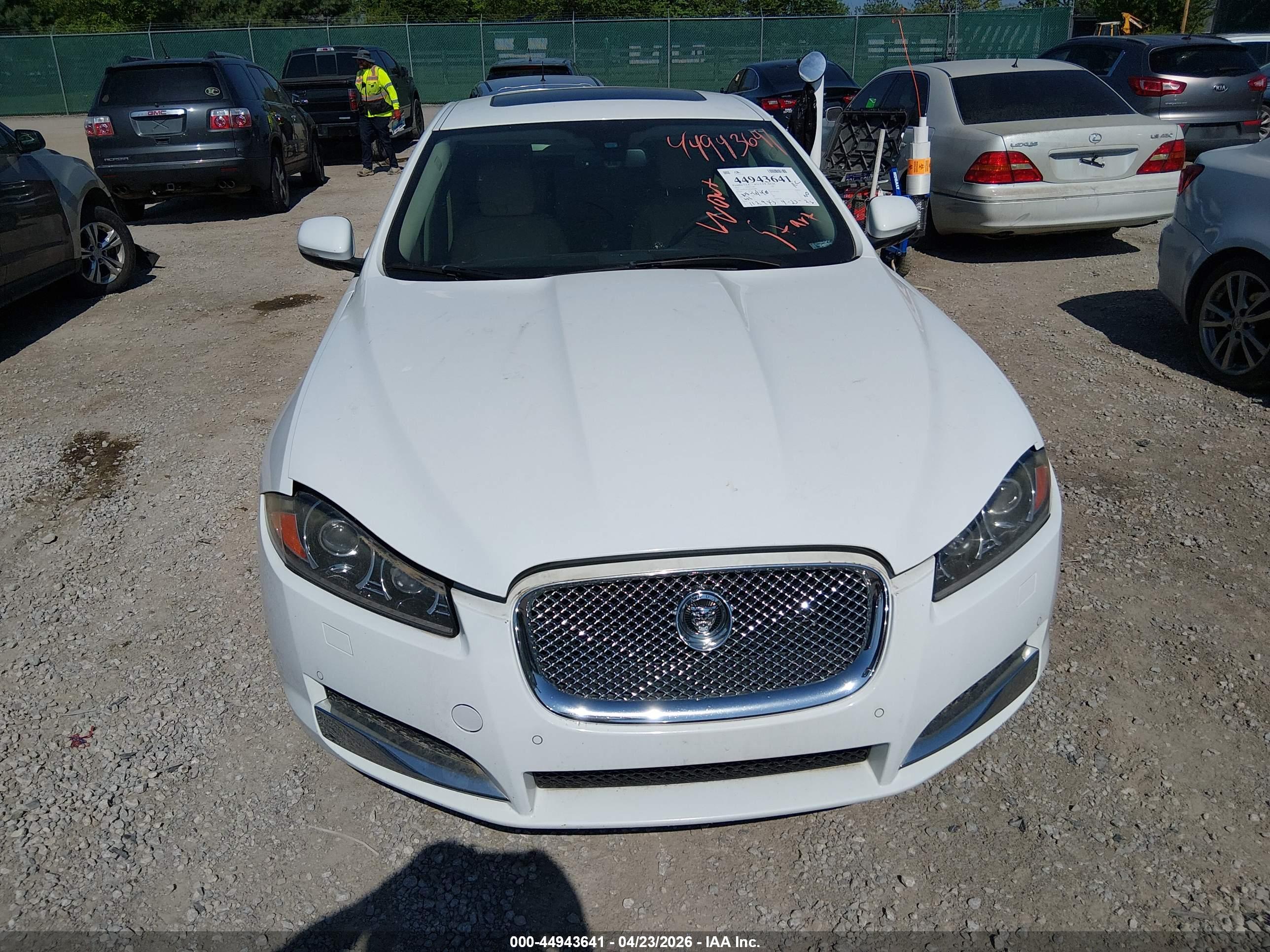 JAGUAR XF image 6