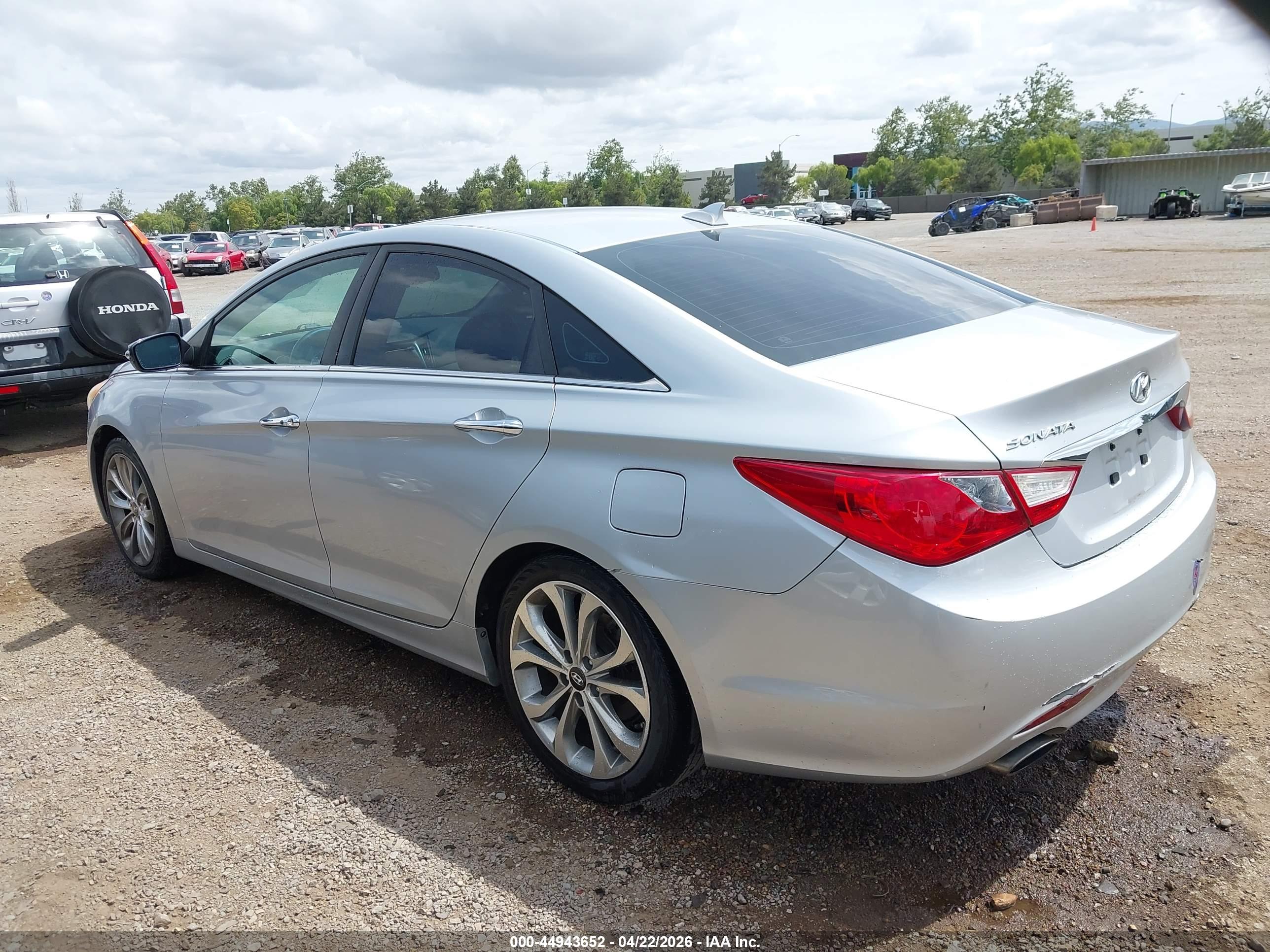 HYUNDAI SONATA image 3
