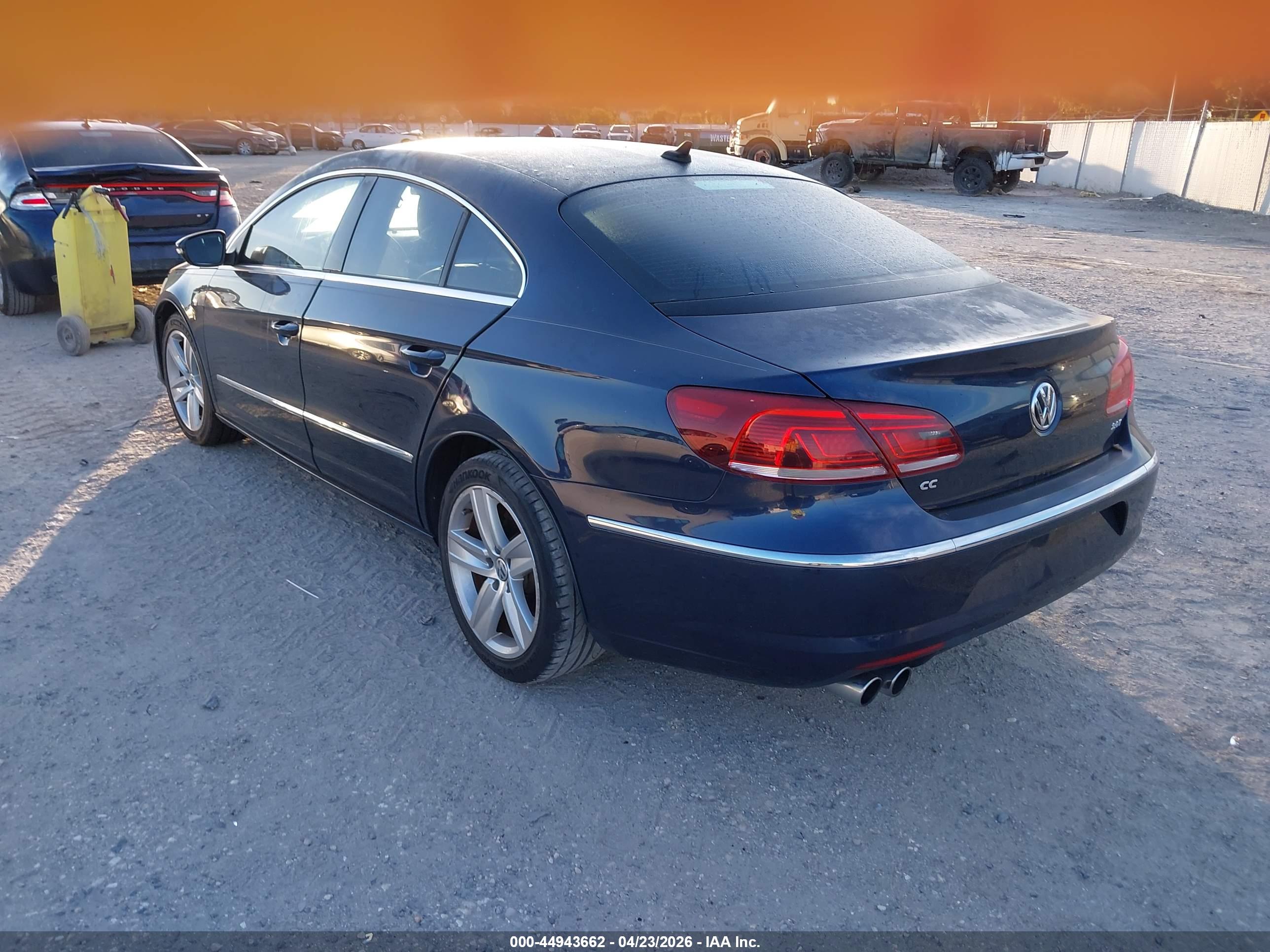 VOLKSWAGEN CC image 3