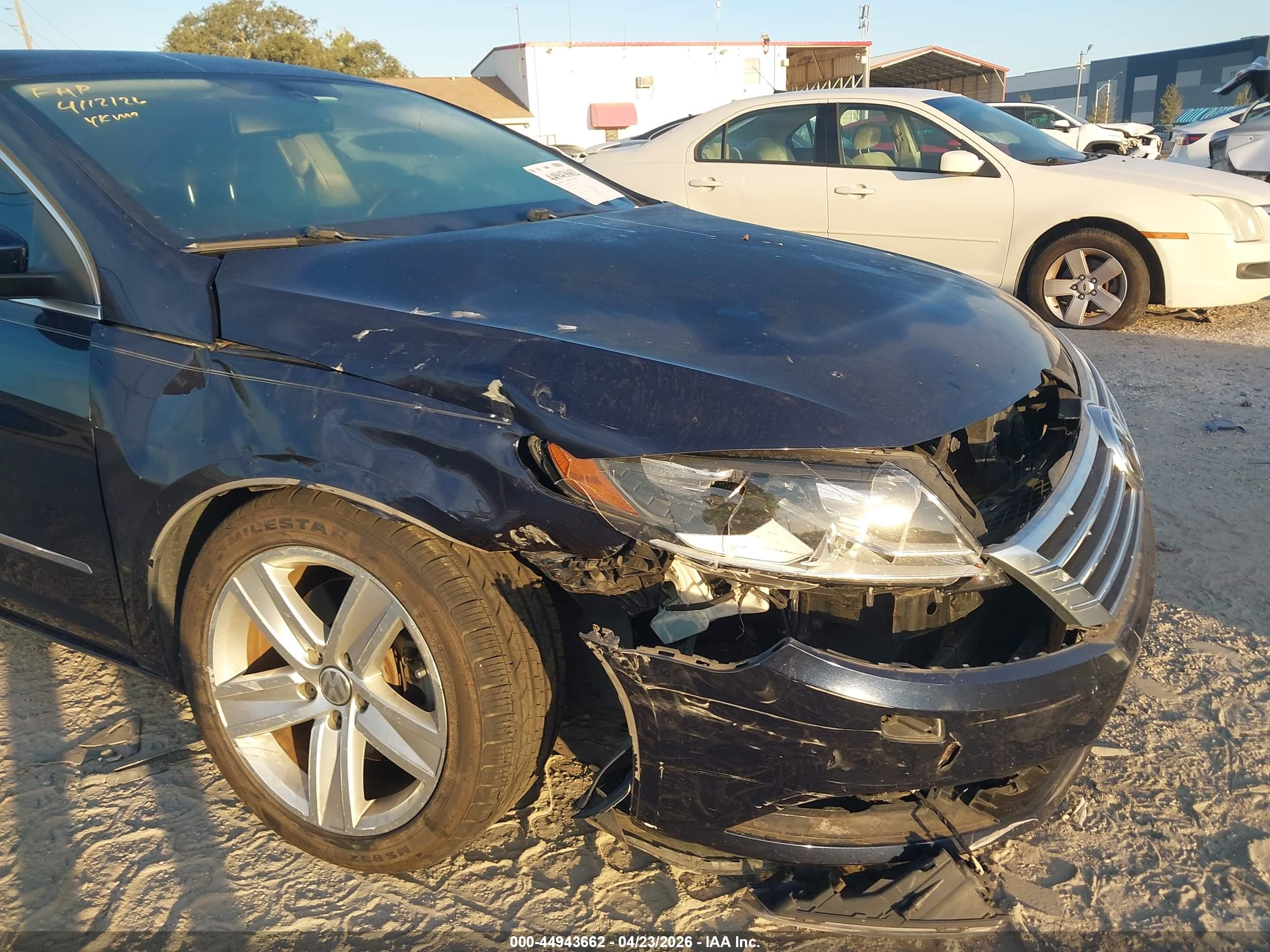 VOLKSWAGEN CC image 6