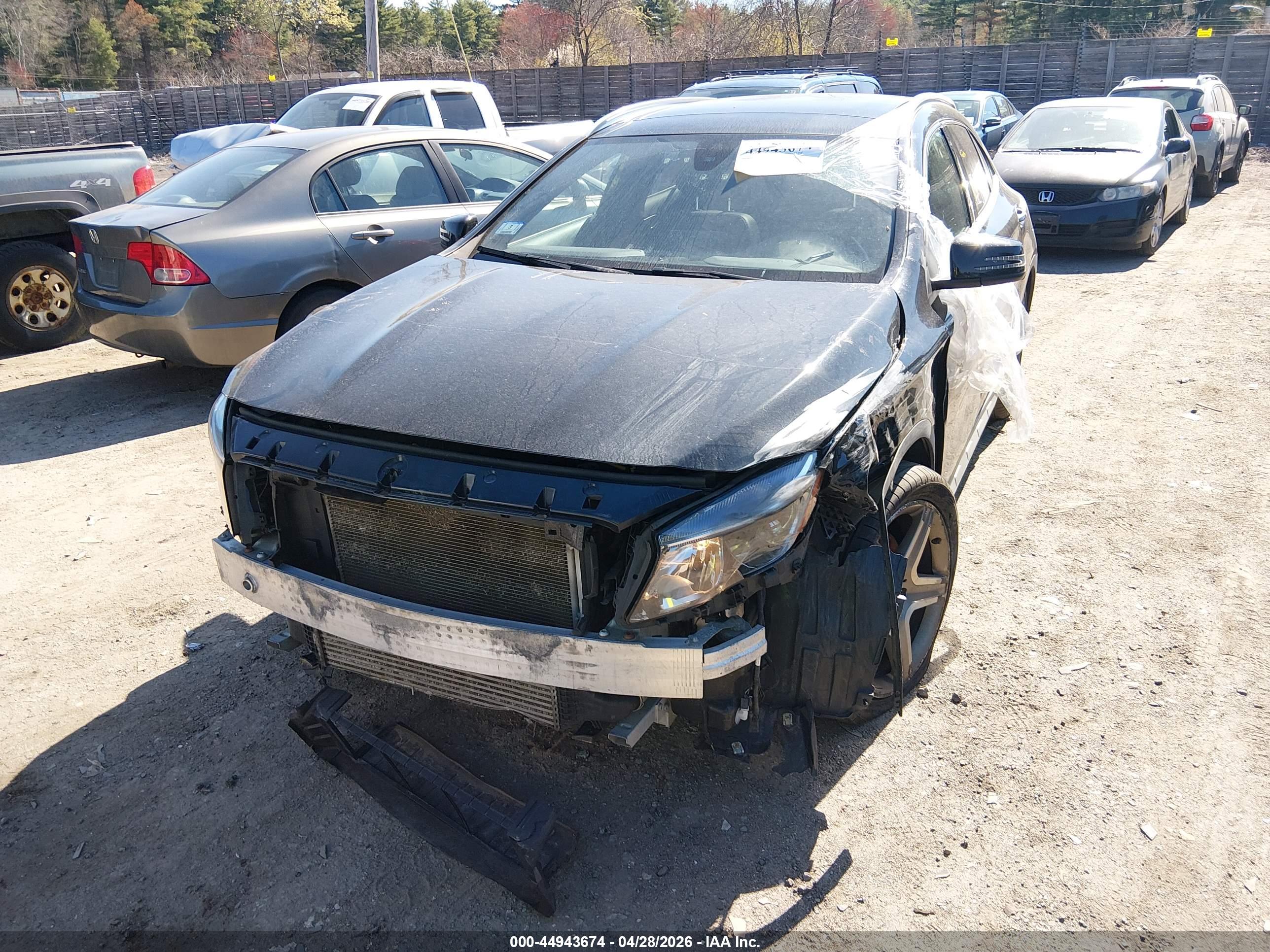 MERCEDES-BENZ GLA image 6