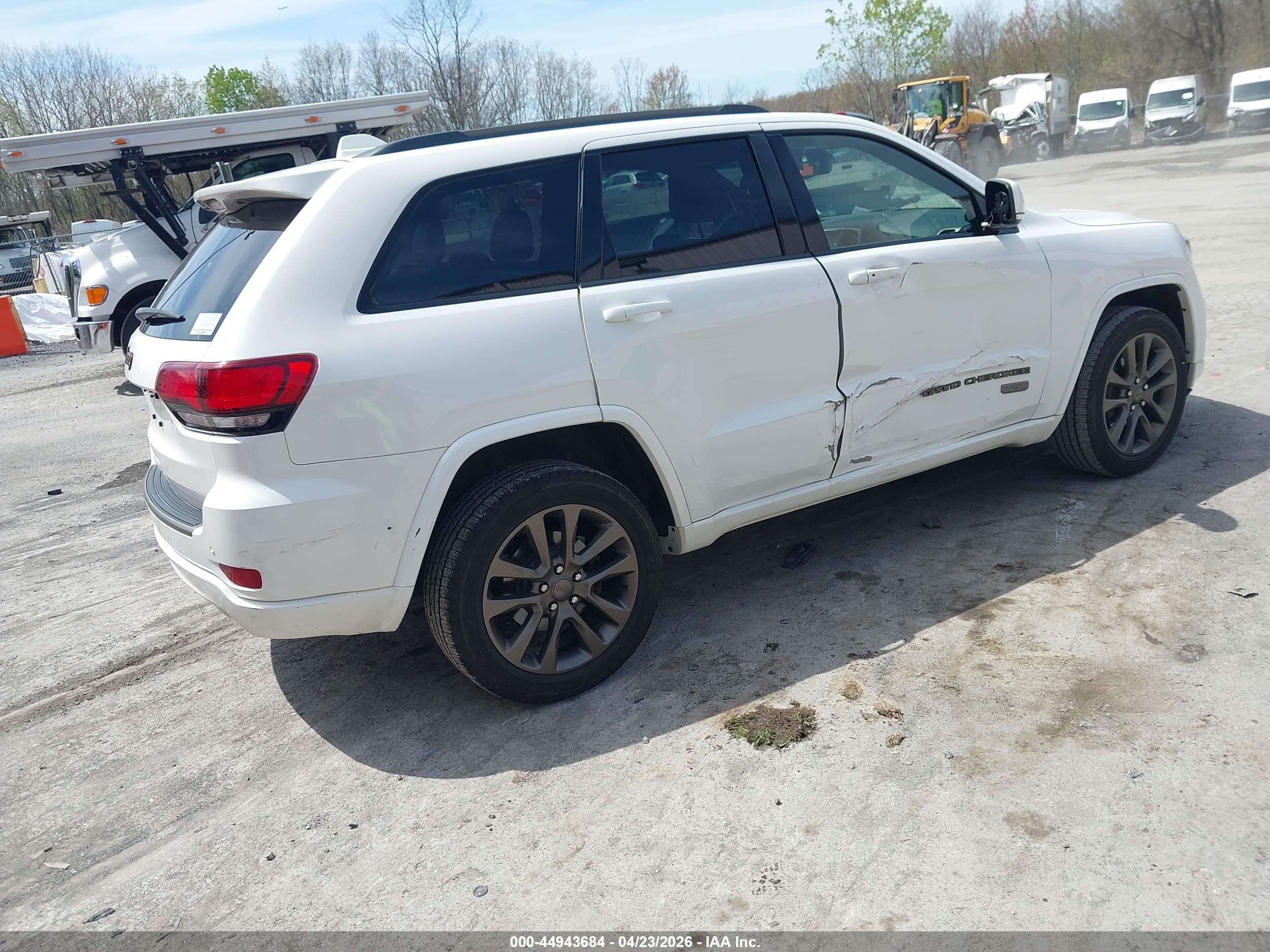 JEEP GRAND image 4