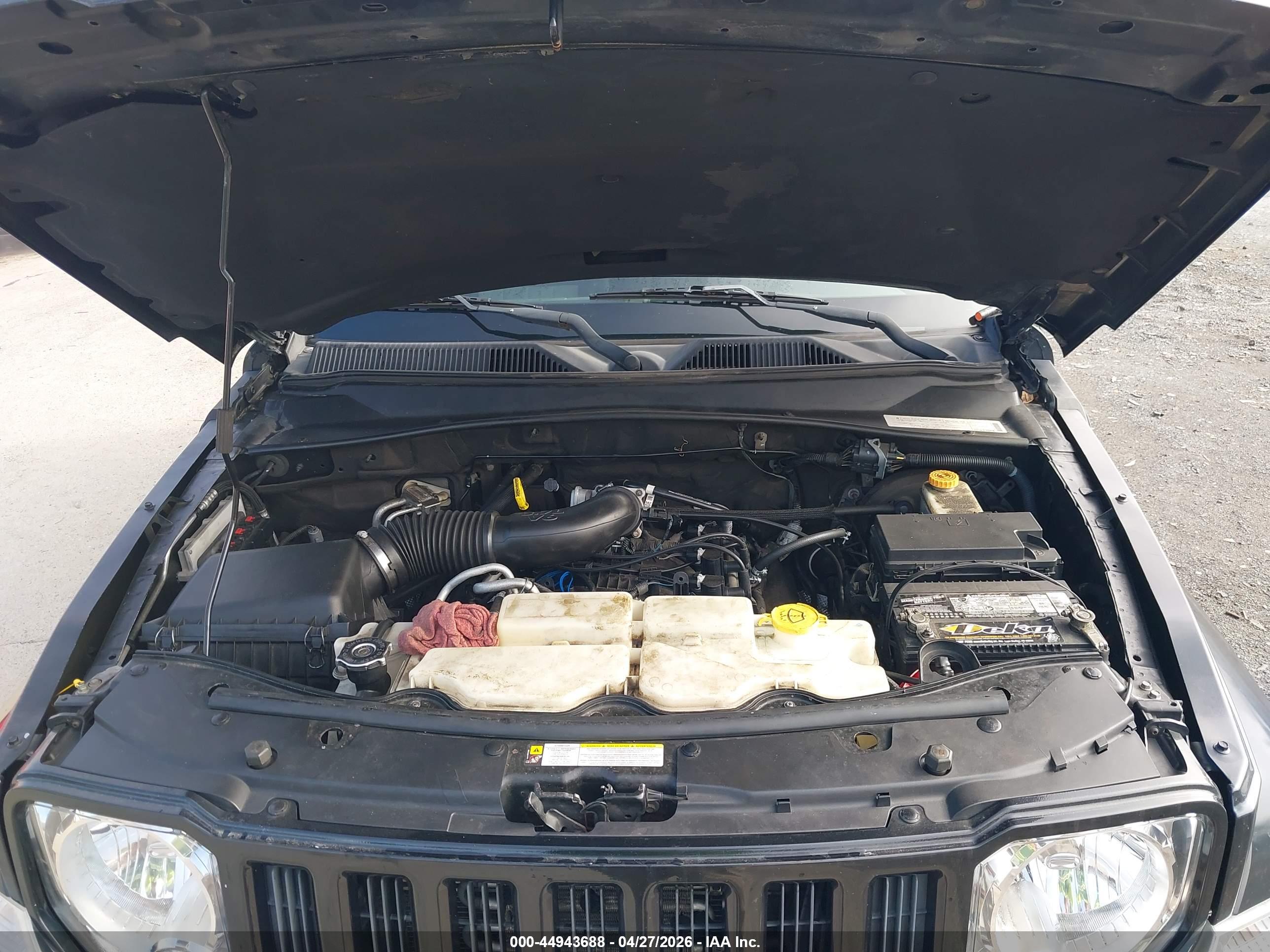 JEEP LIBERTY image 10
