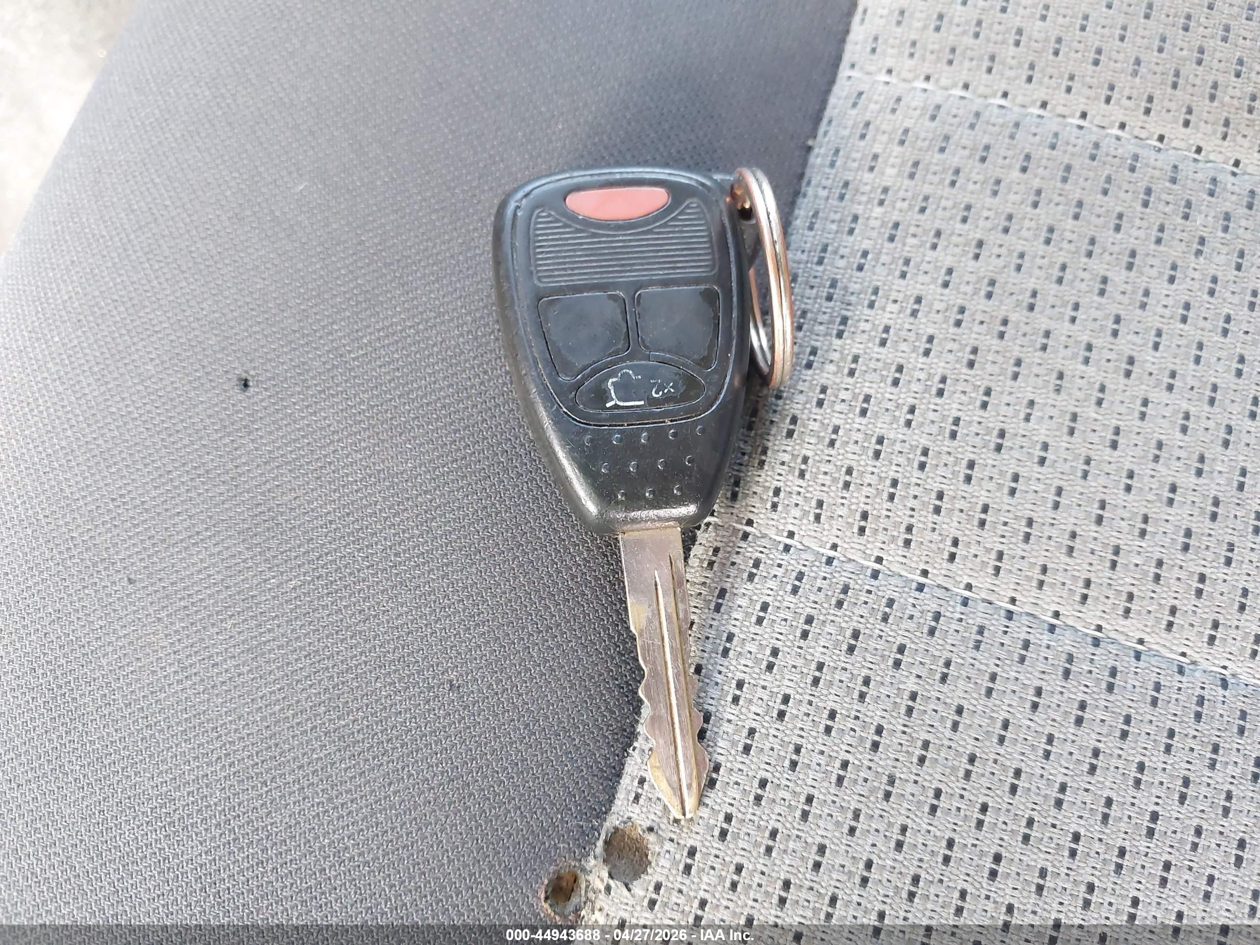JEEP LIBERTY image 11