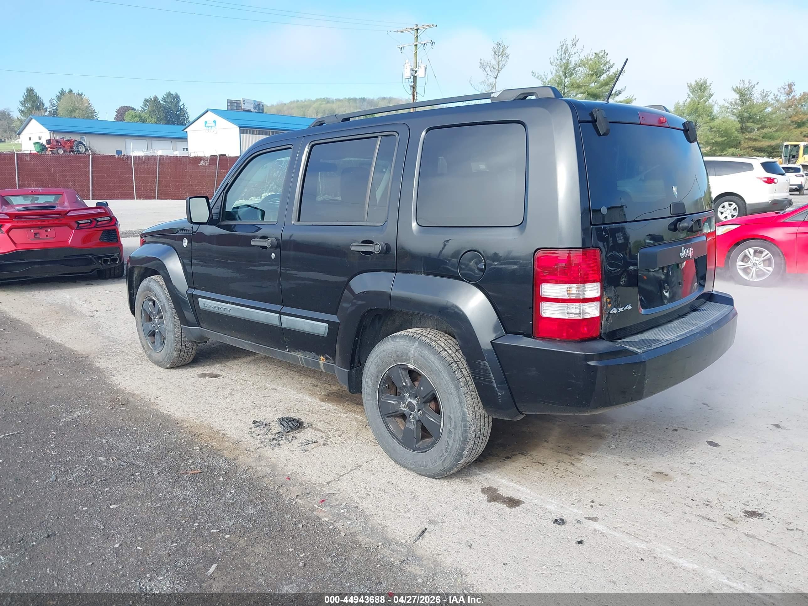 JEEP LIBERTY image 3