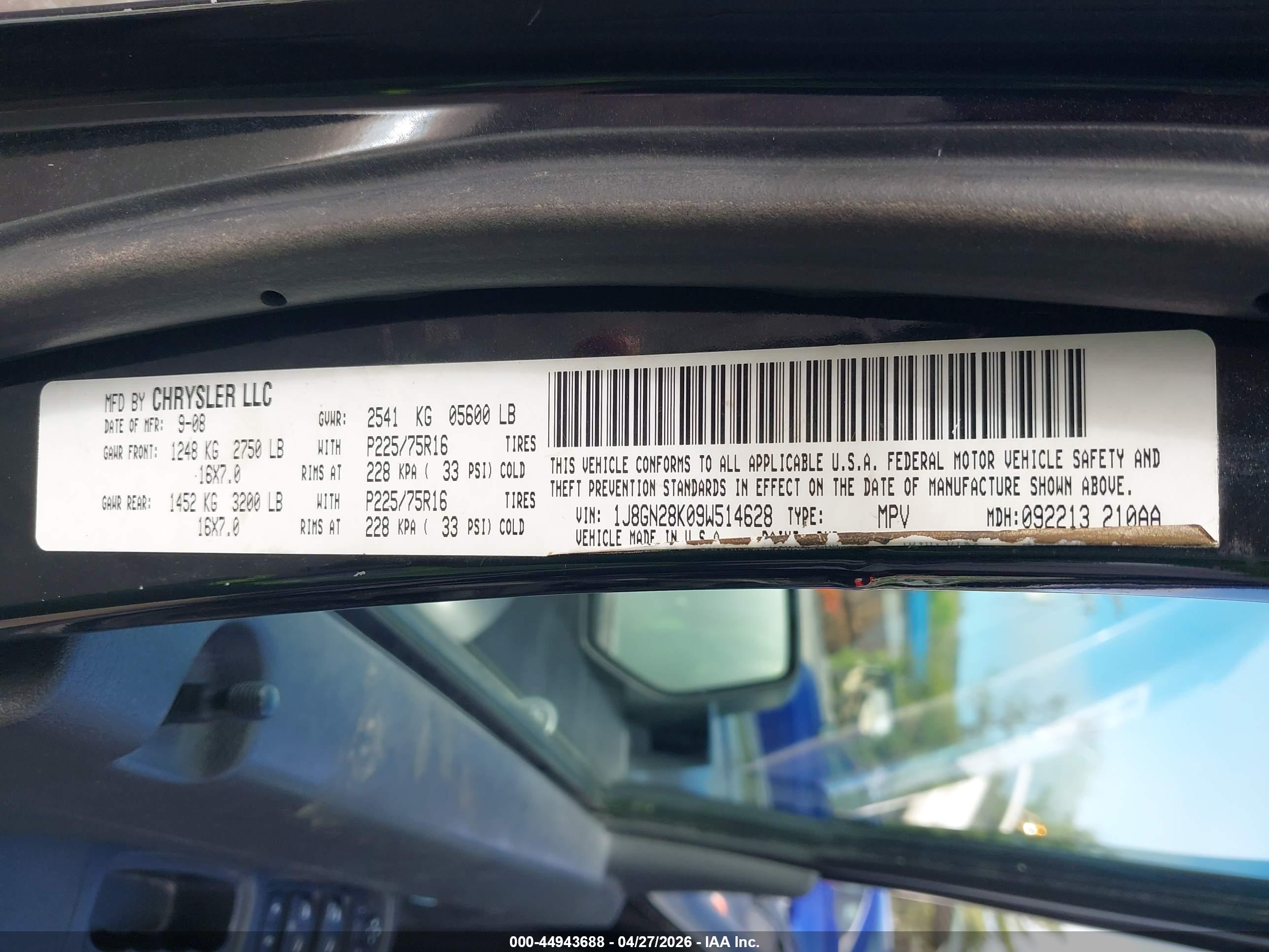JEEP LIBERTY image 9