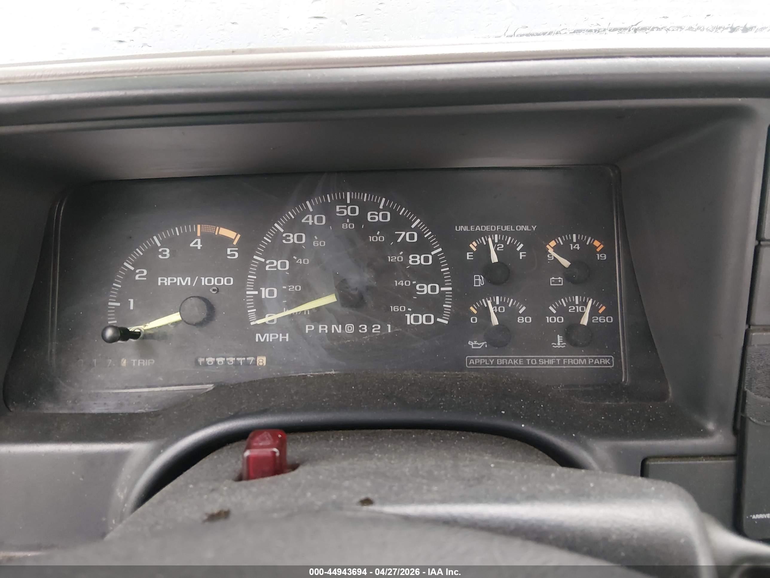 CHEVROLET GMT-400 image 7