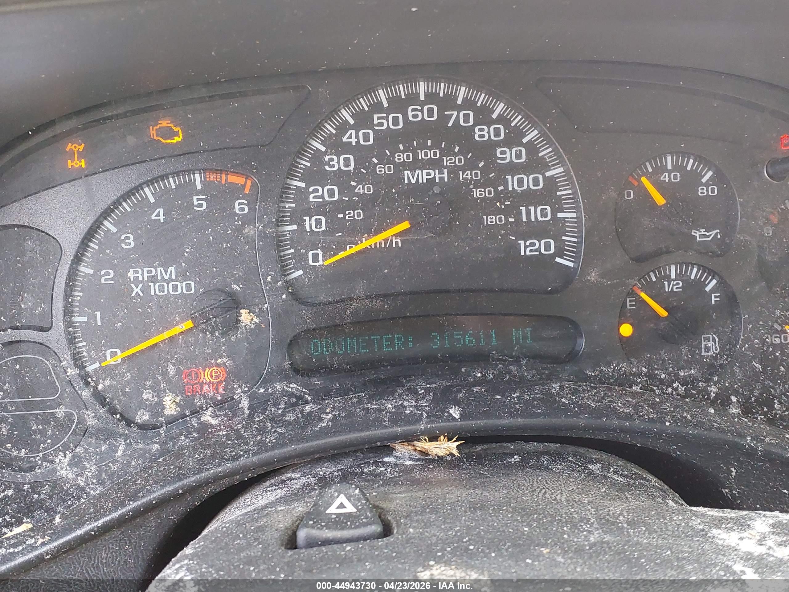 CHEVROLET SILVERADO image 7