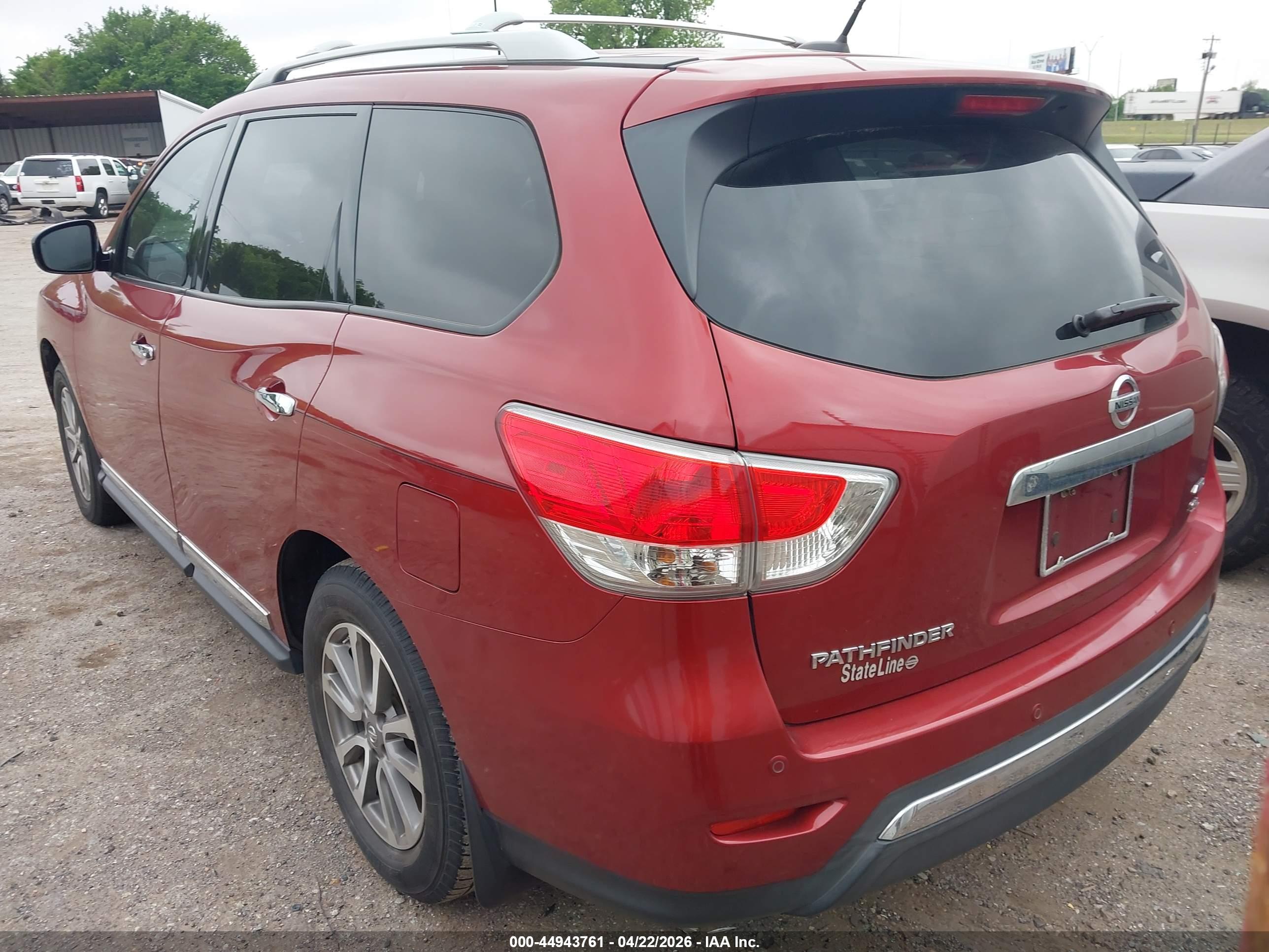 NISSAN PATHFINDER image 3