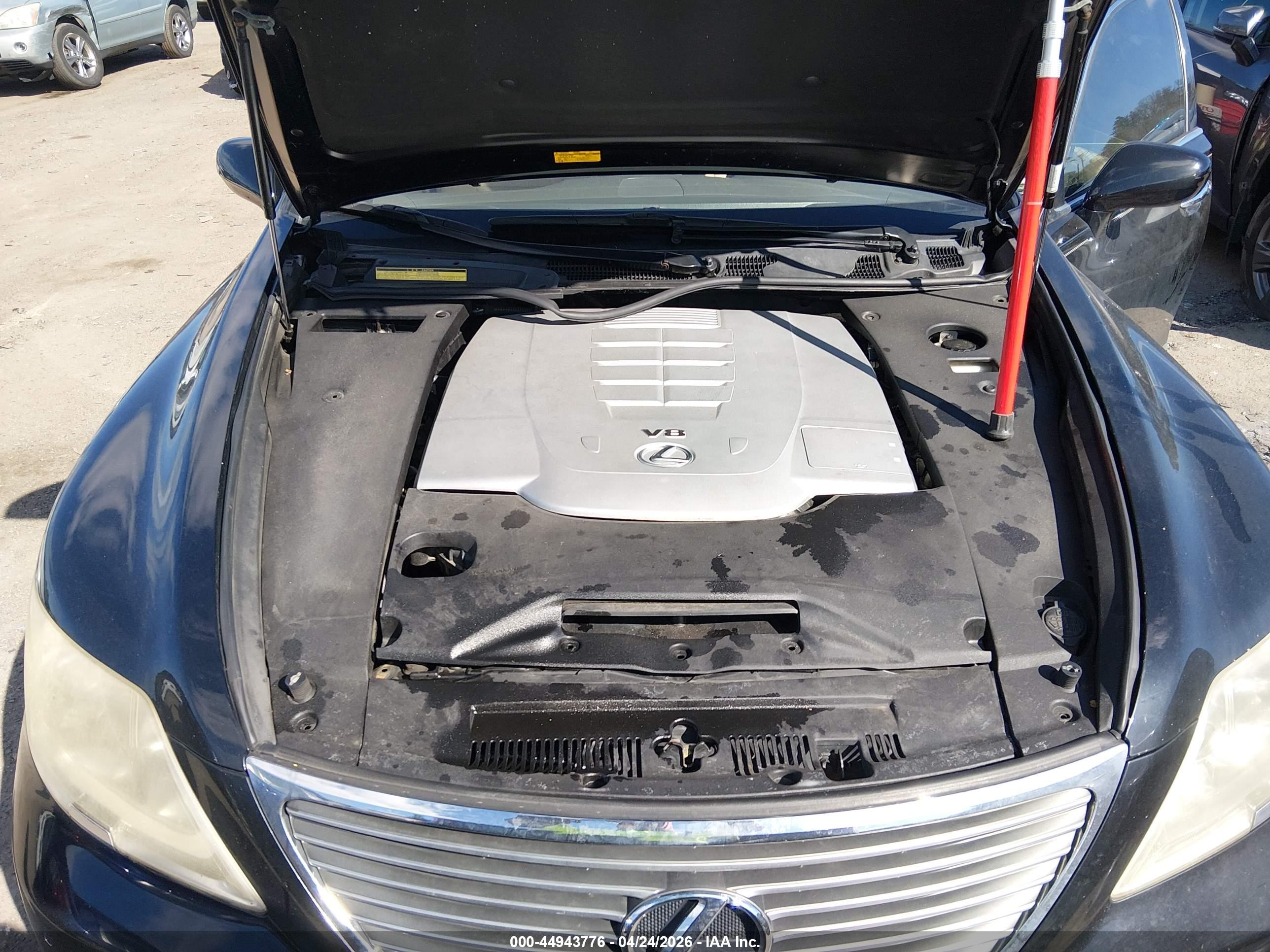 LEXUS LS image 10