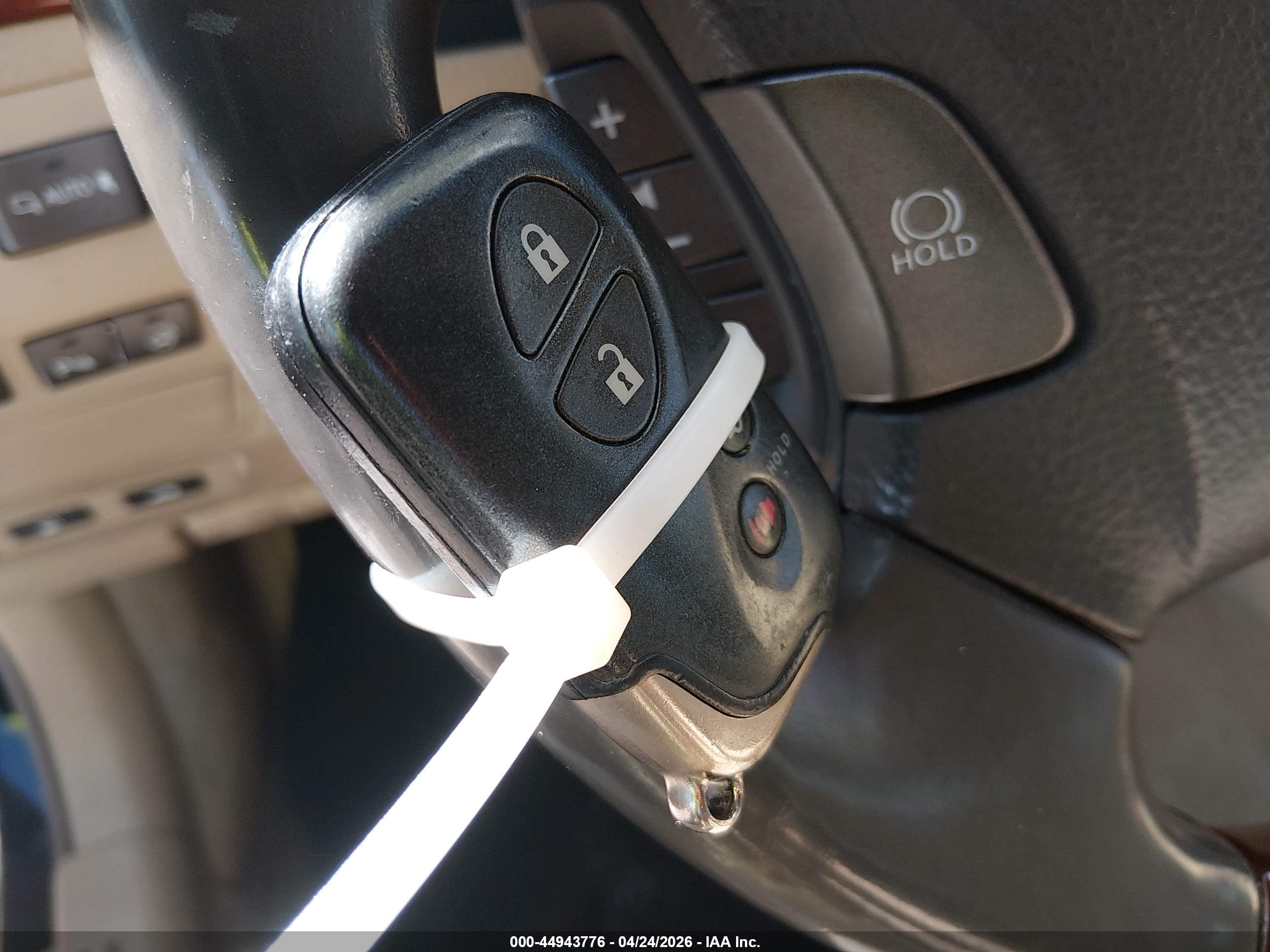 LEXUS LS image 11