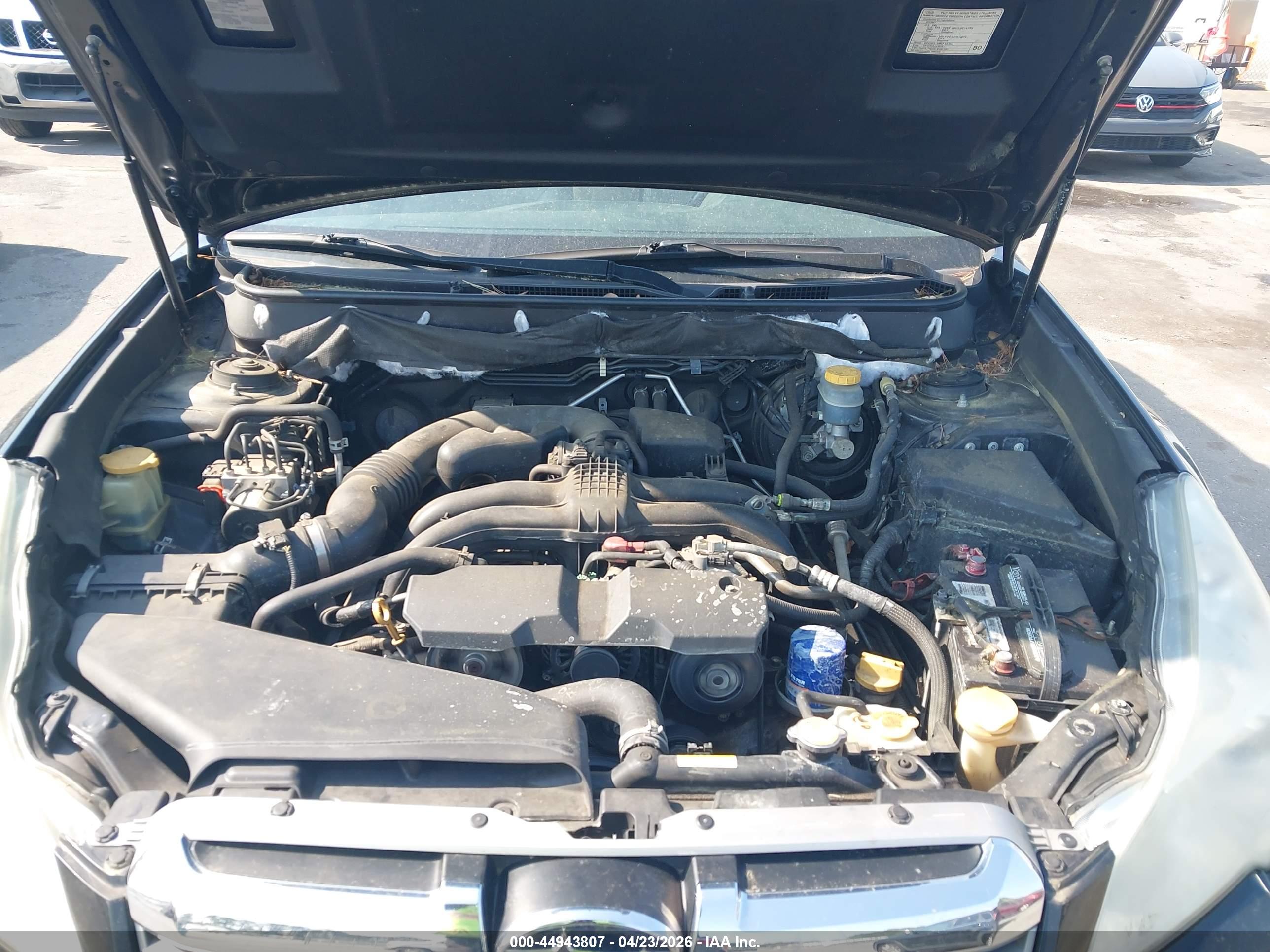 SUBARU OUTBACK image 10