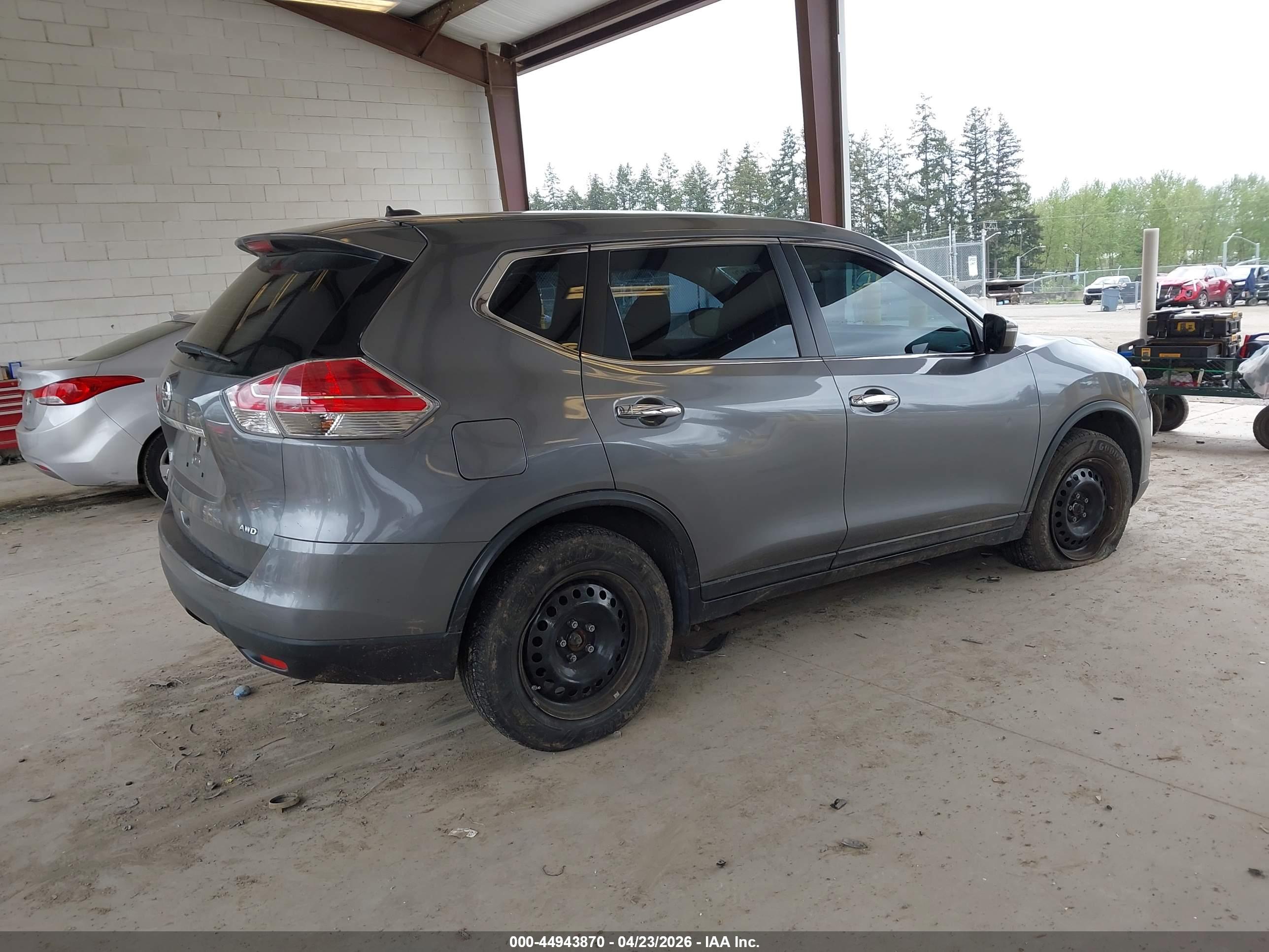 NISSAN ROGUE image 4