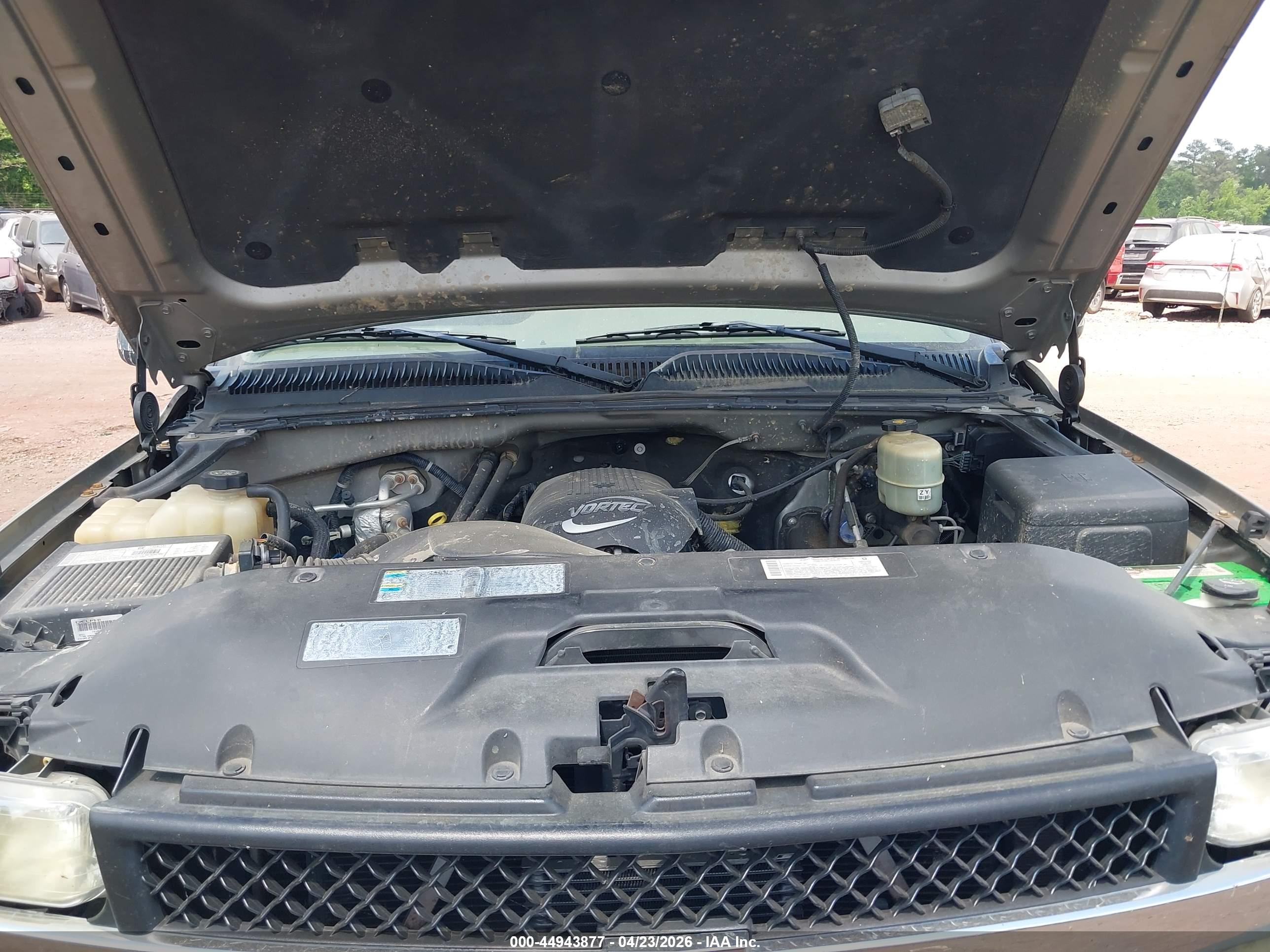CHEVROLET SILVERADO image 10
