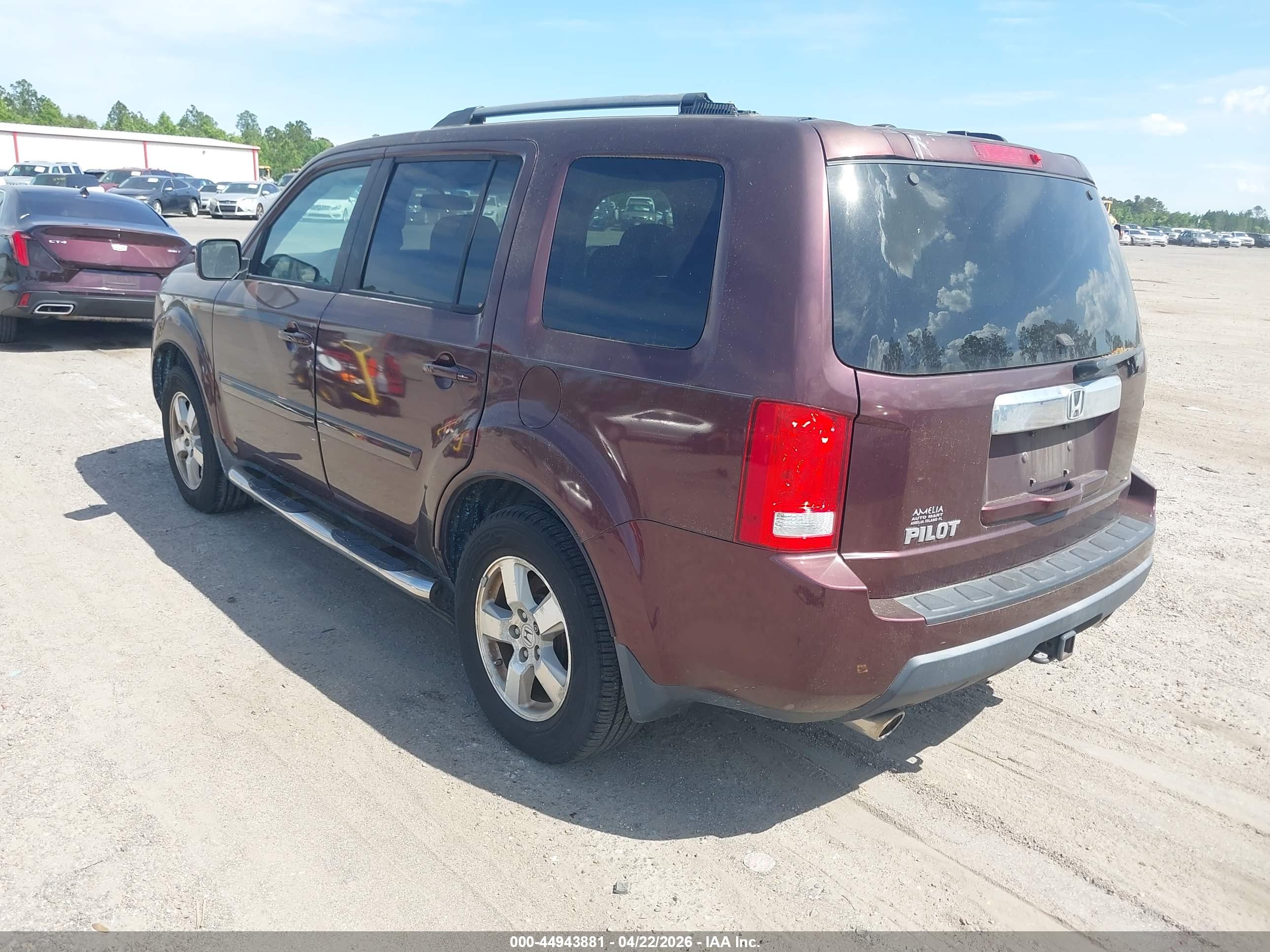 HONDA PILOT image 3