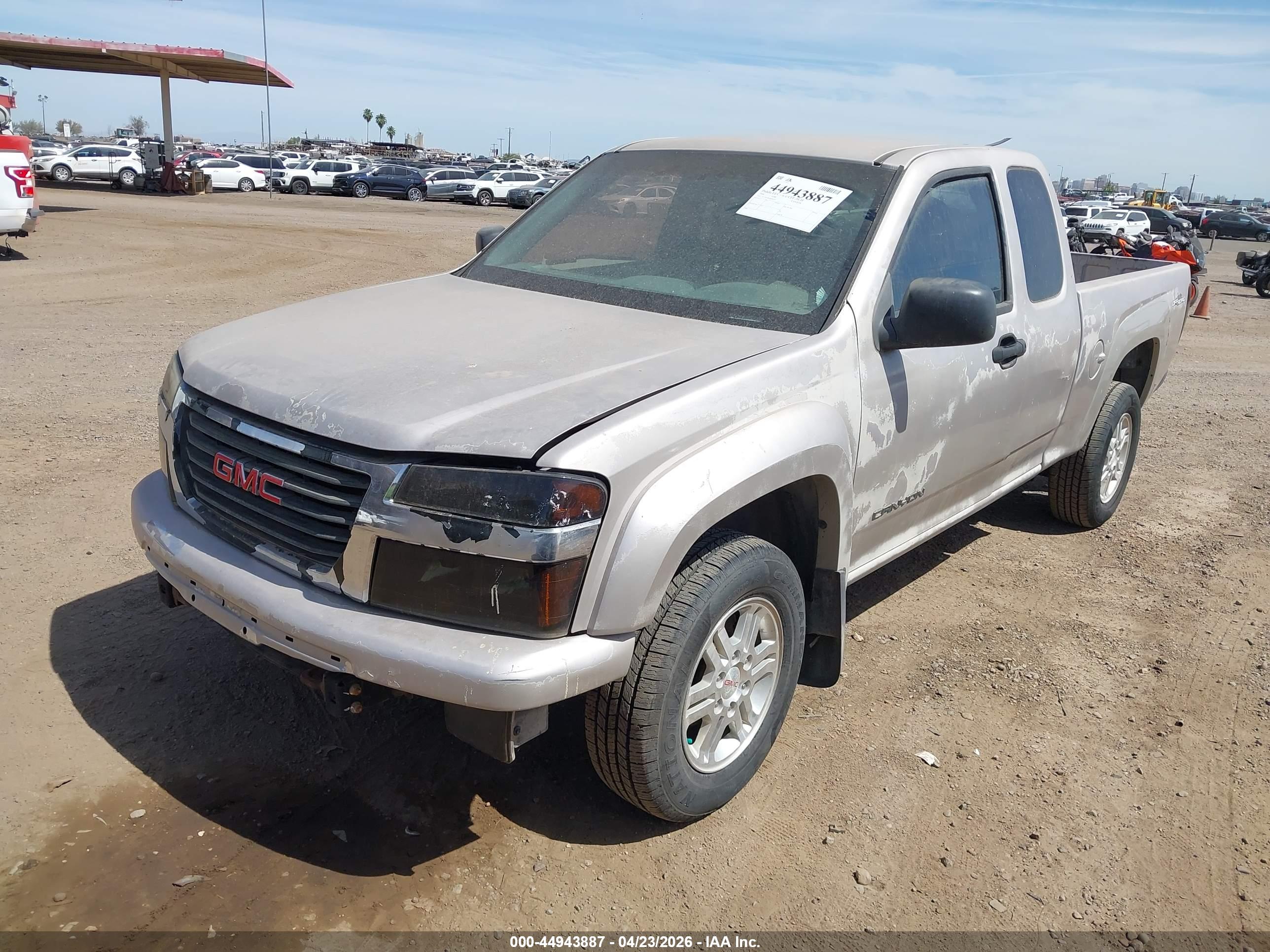 GMC CANYON image 2