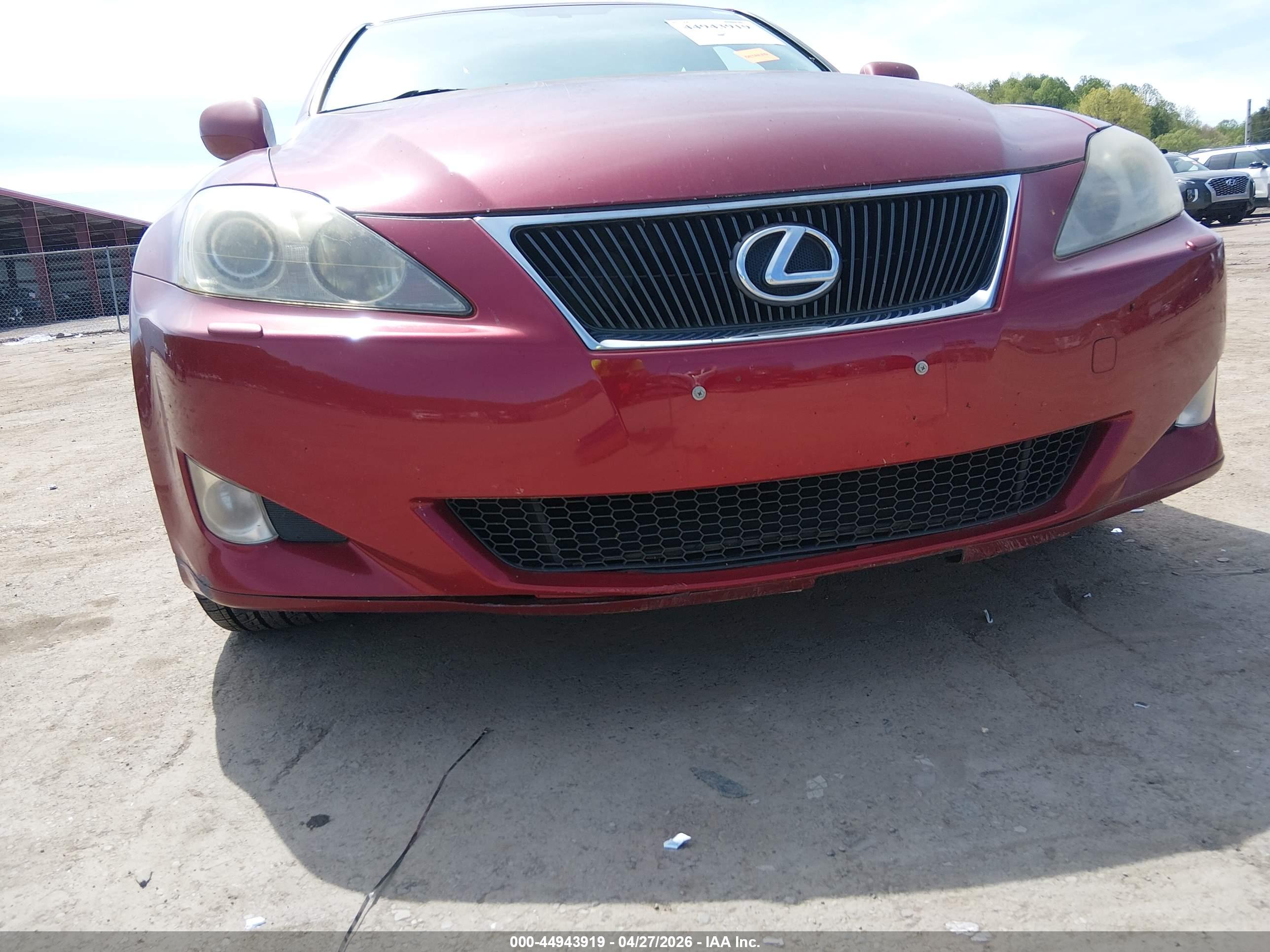 LEXUS IS image 6