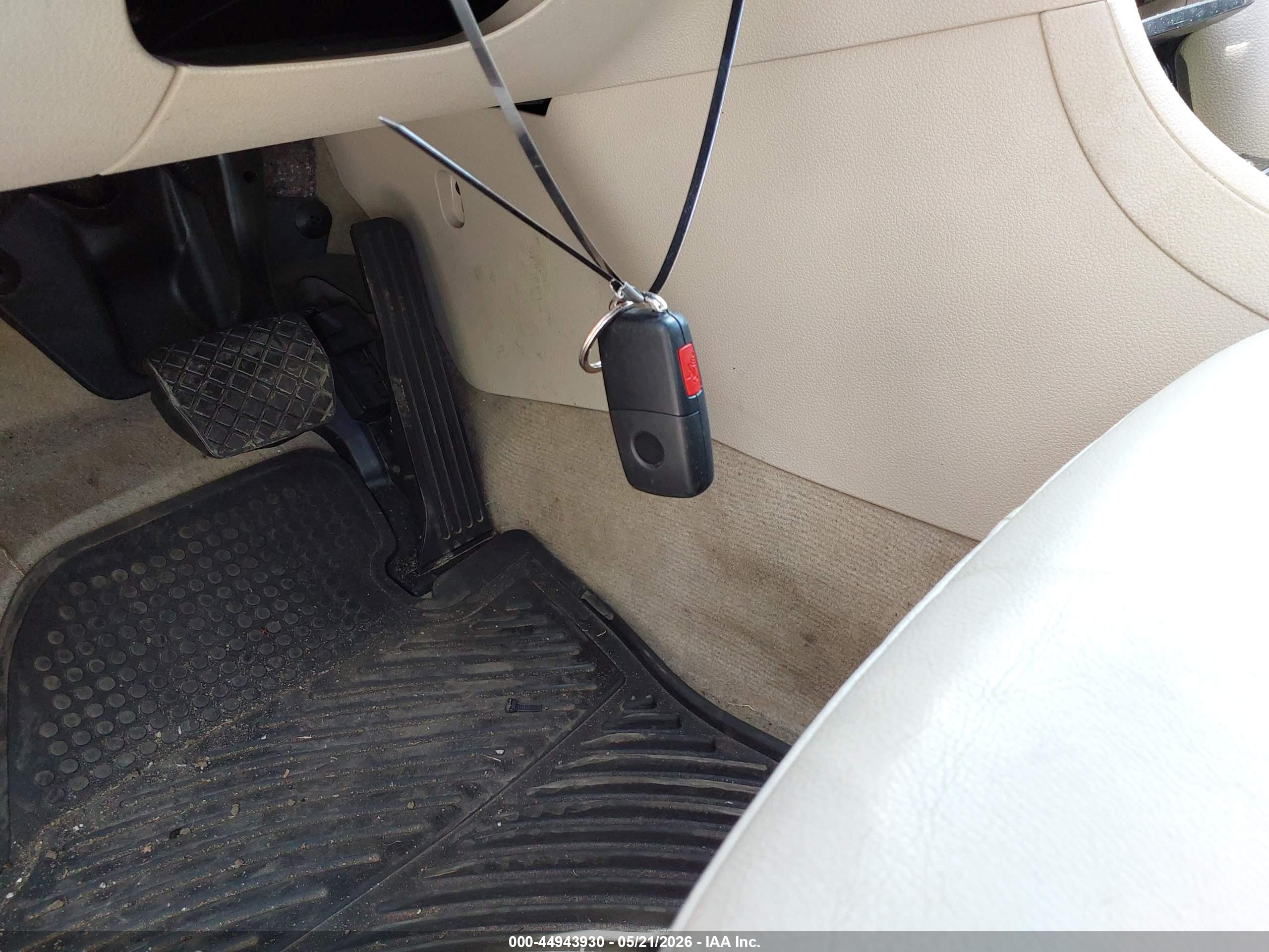 VOLKSWAGEN PASSAT image 11