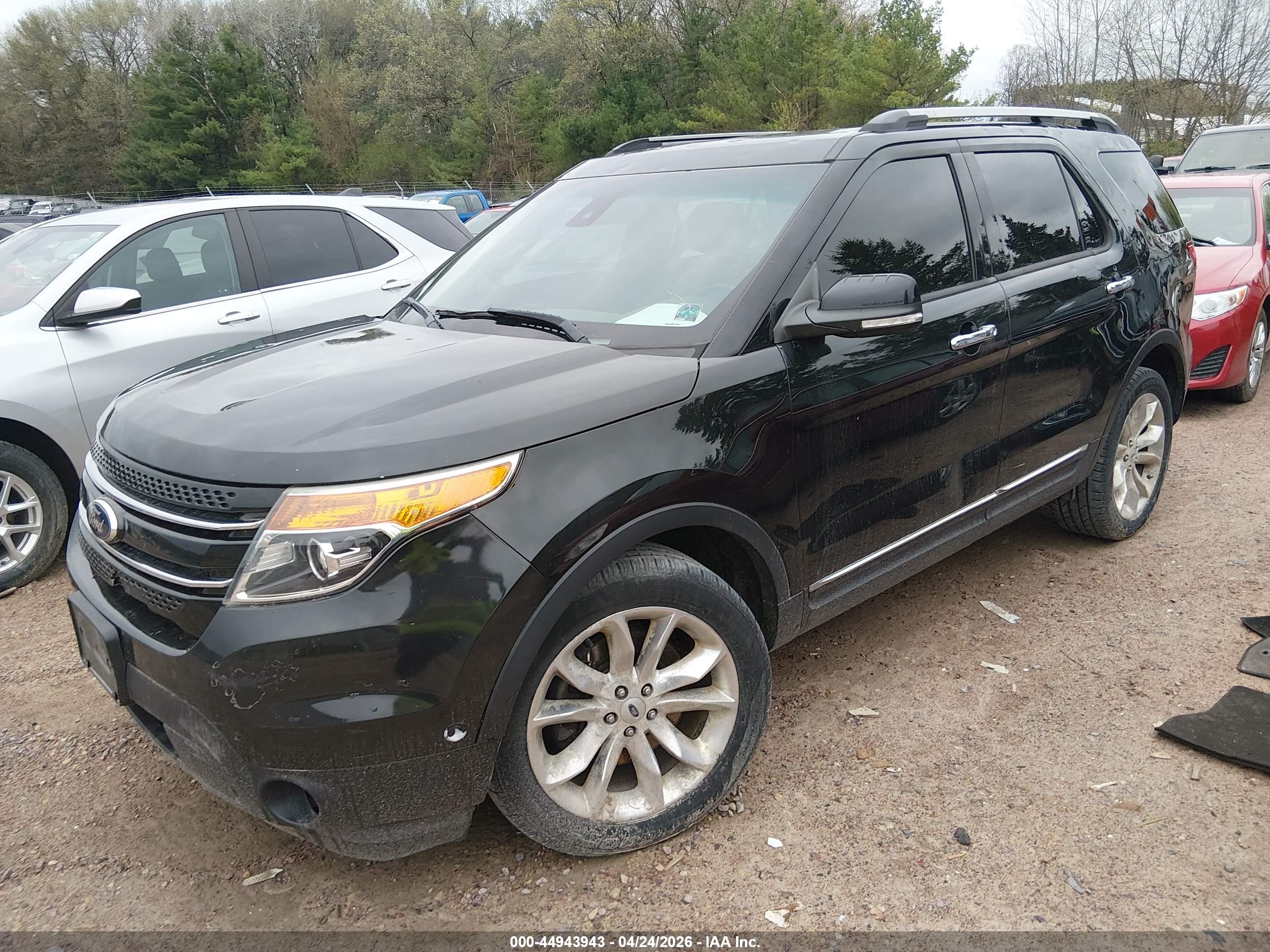 FORD EXPLORER image 2