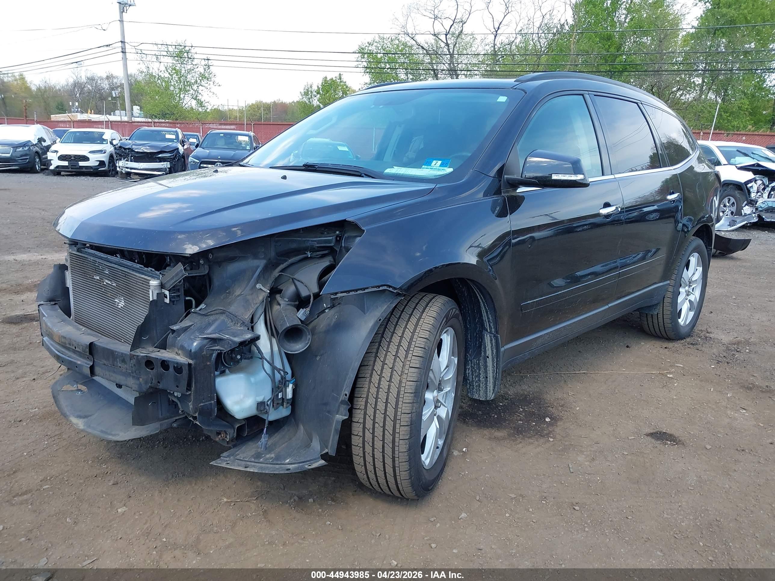 CHEVROLET TRAVERSE image 6