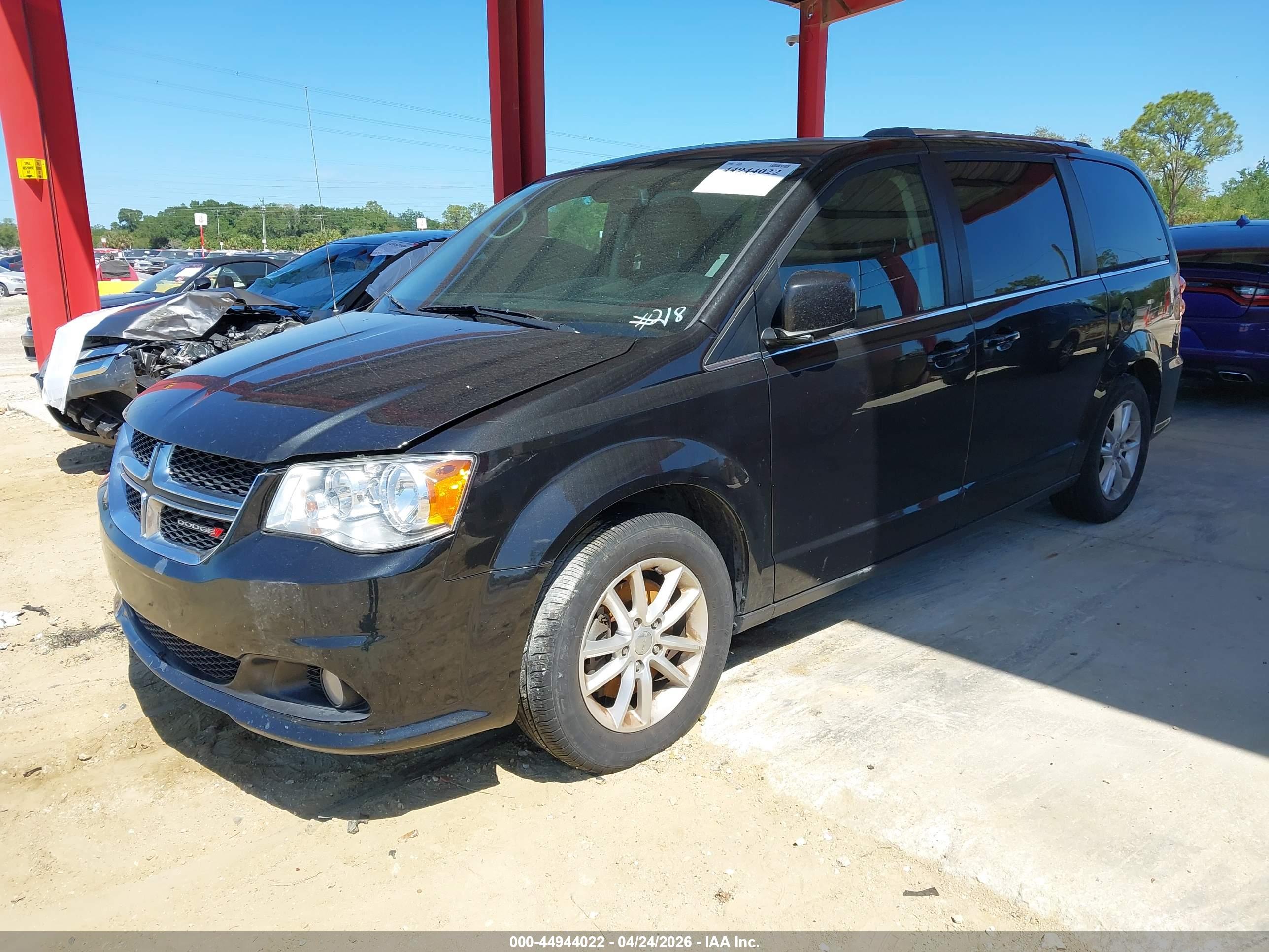 DODGE GRAND image 2