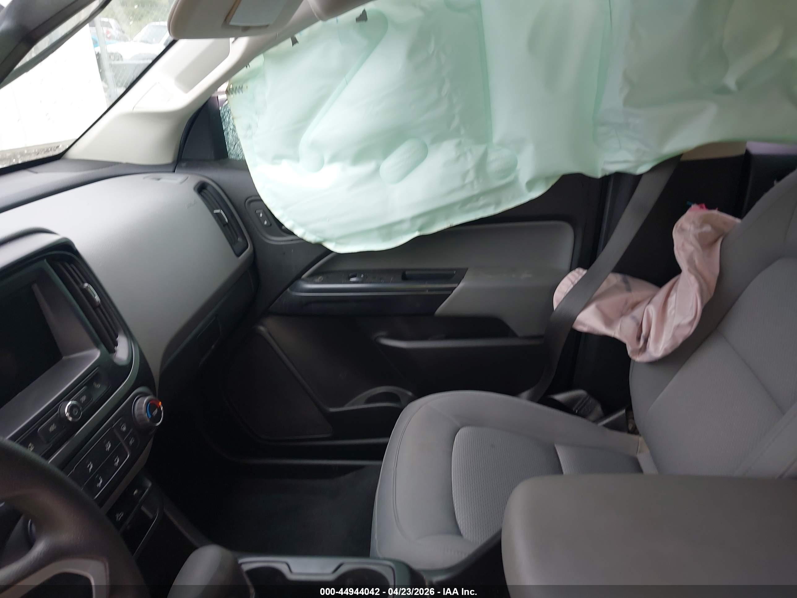 CHEVROLET COLORADO image 5