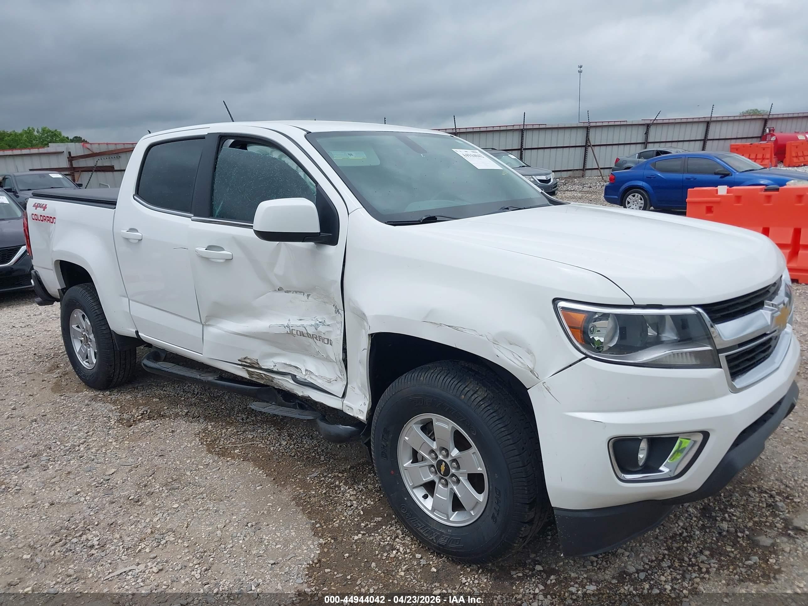 CHEVROLET COLORADO image 6