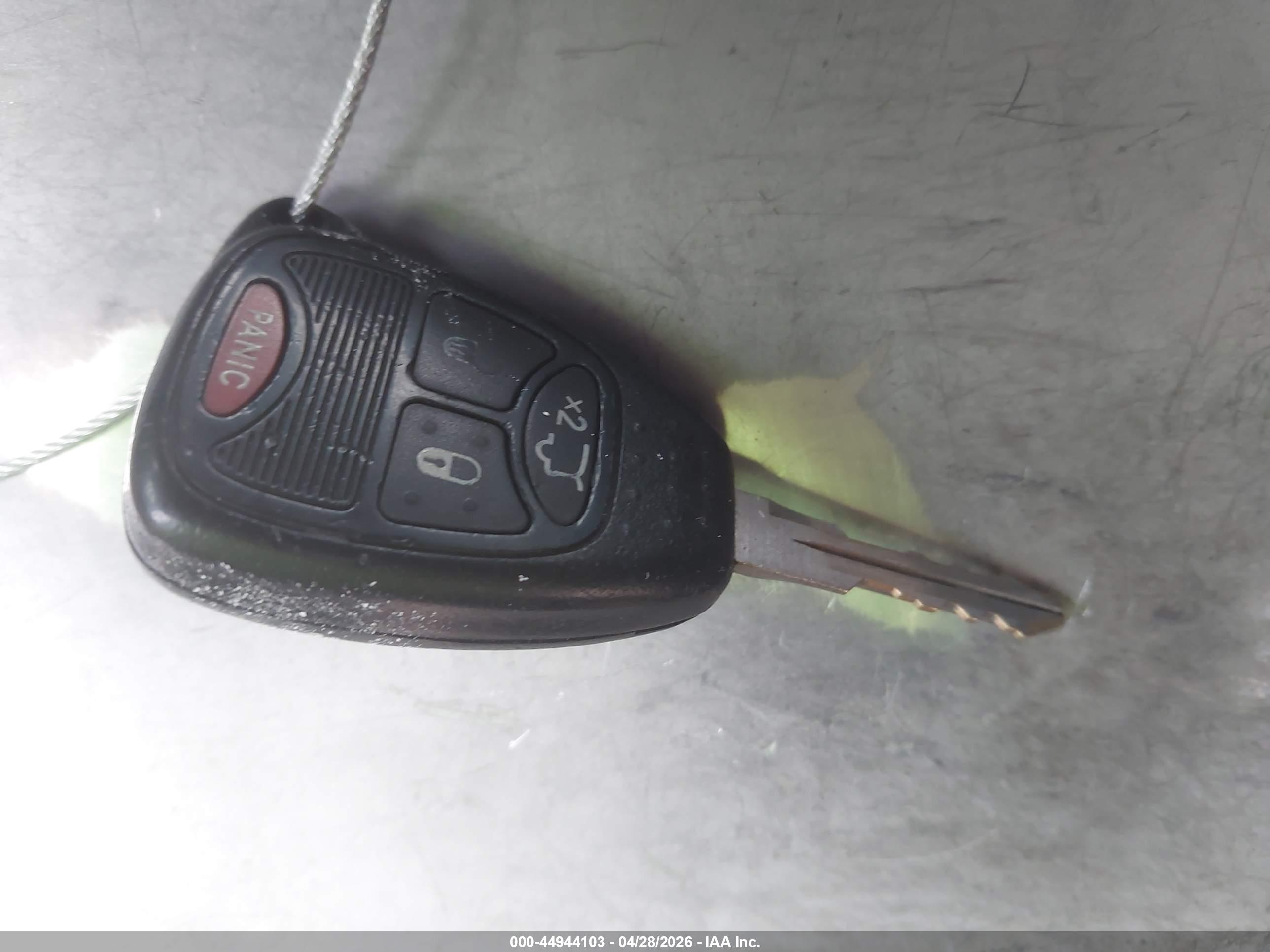 JEEP LIBERTY image 11