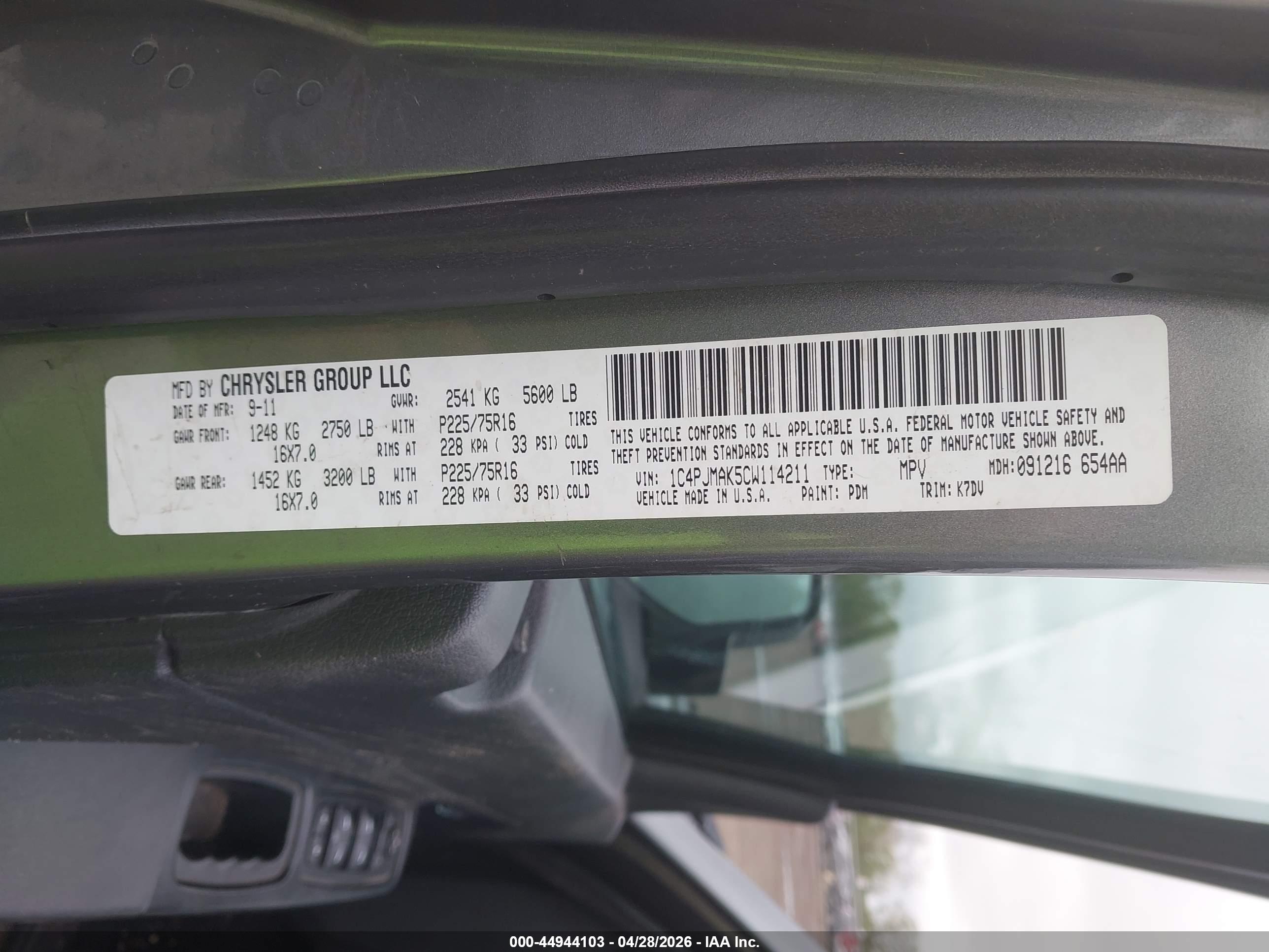 JEEP LIBERTY image 9