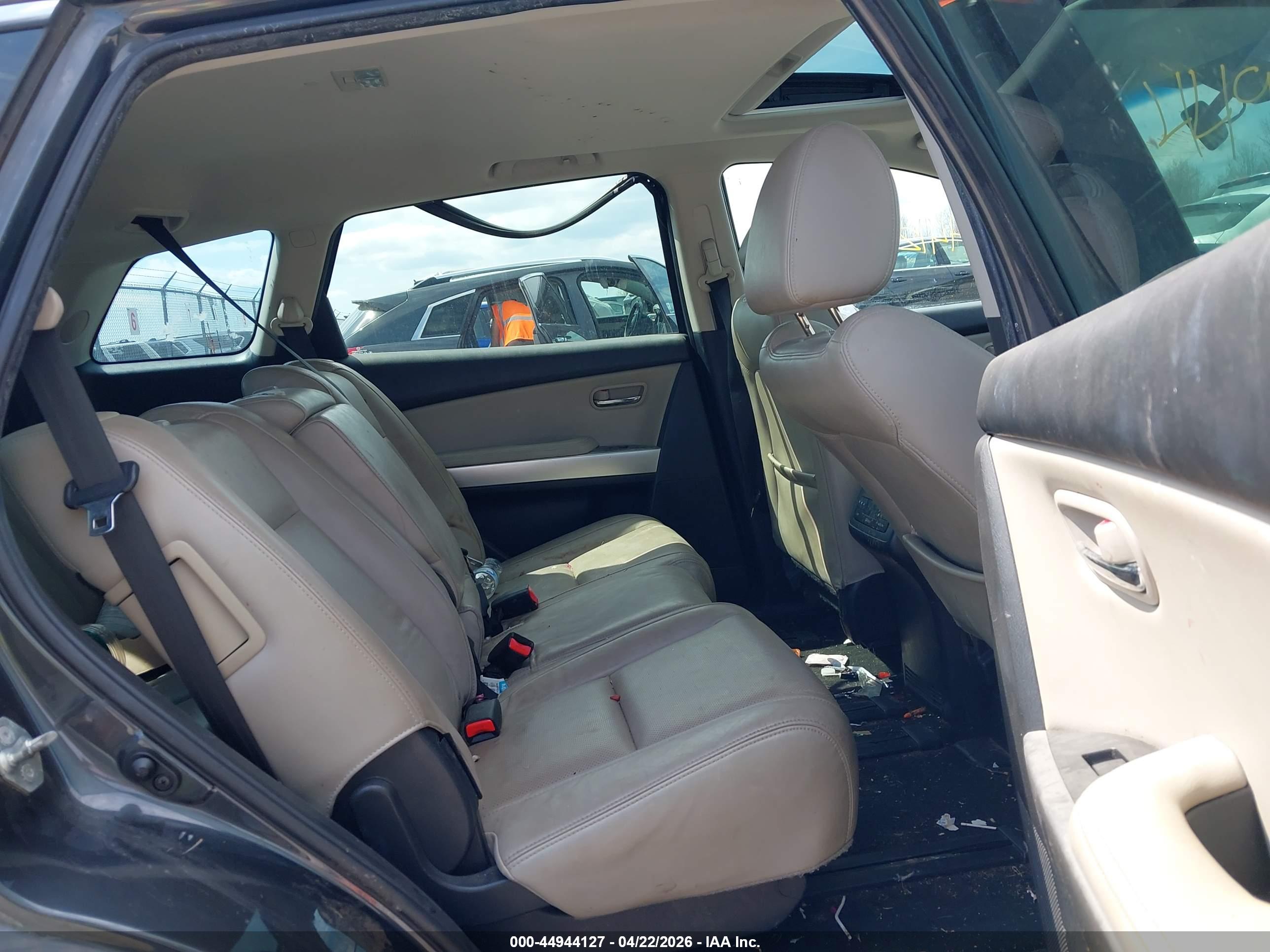 MAZDA CX-9 image 8