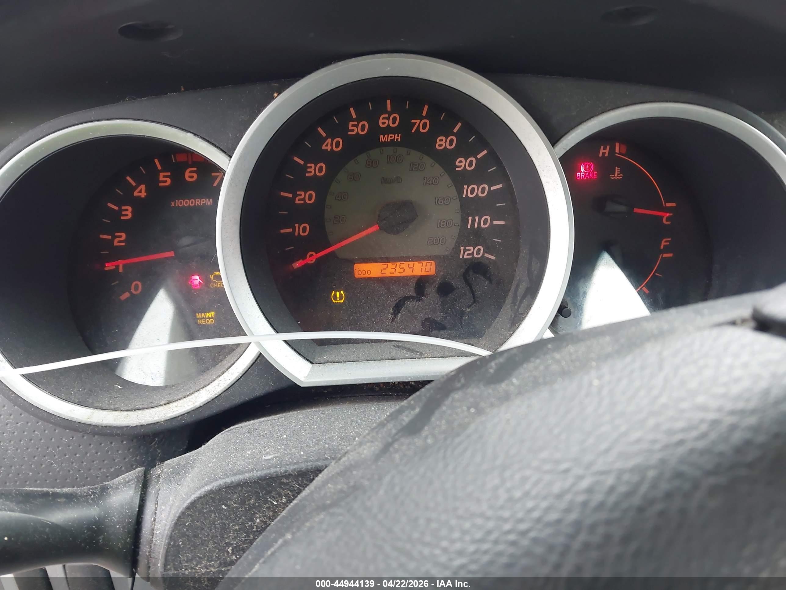 TOYOTA TACOMA image 7
