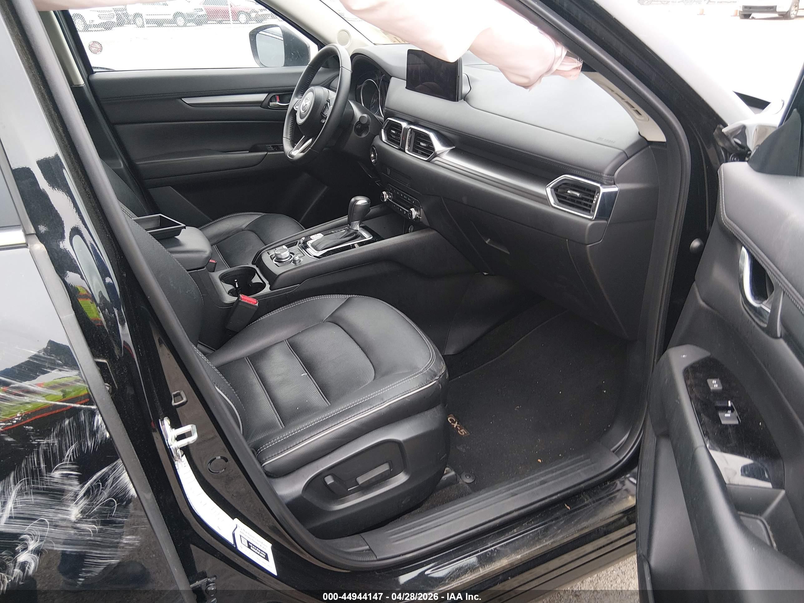 MAZDA CX-5 image 5