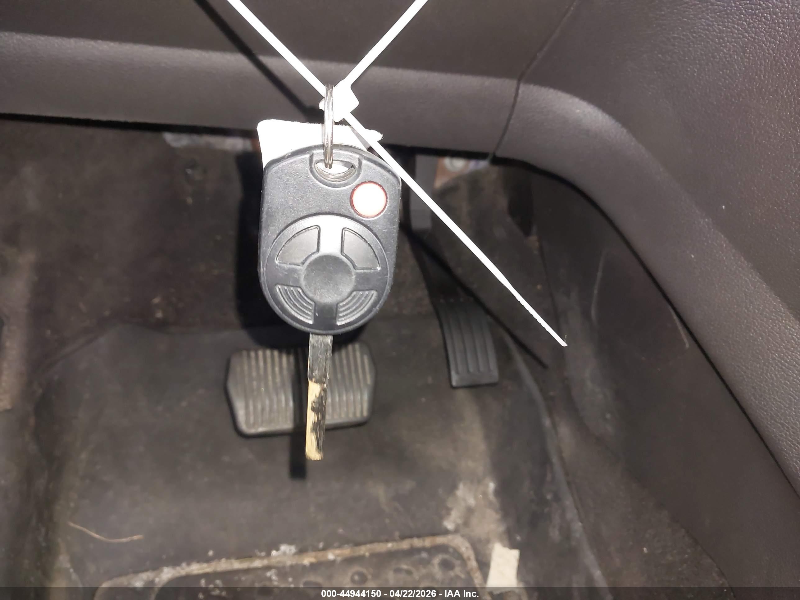 FORD ESCAPE image 11