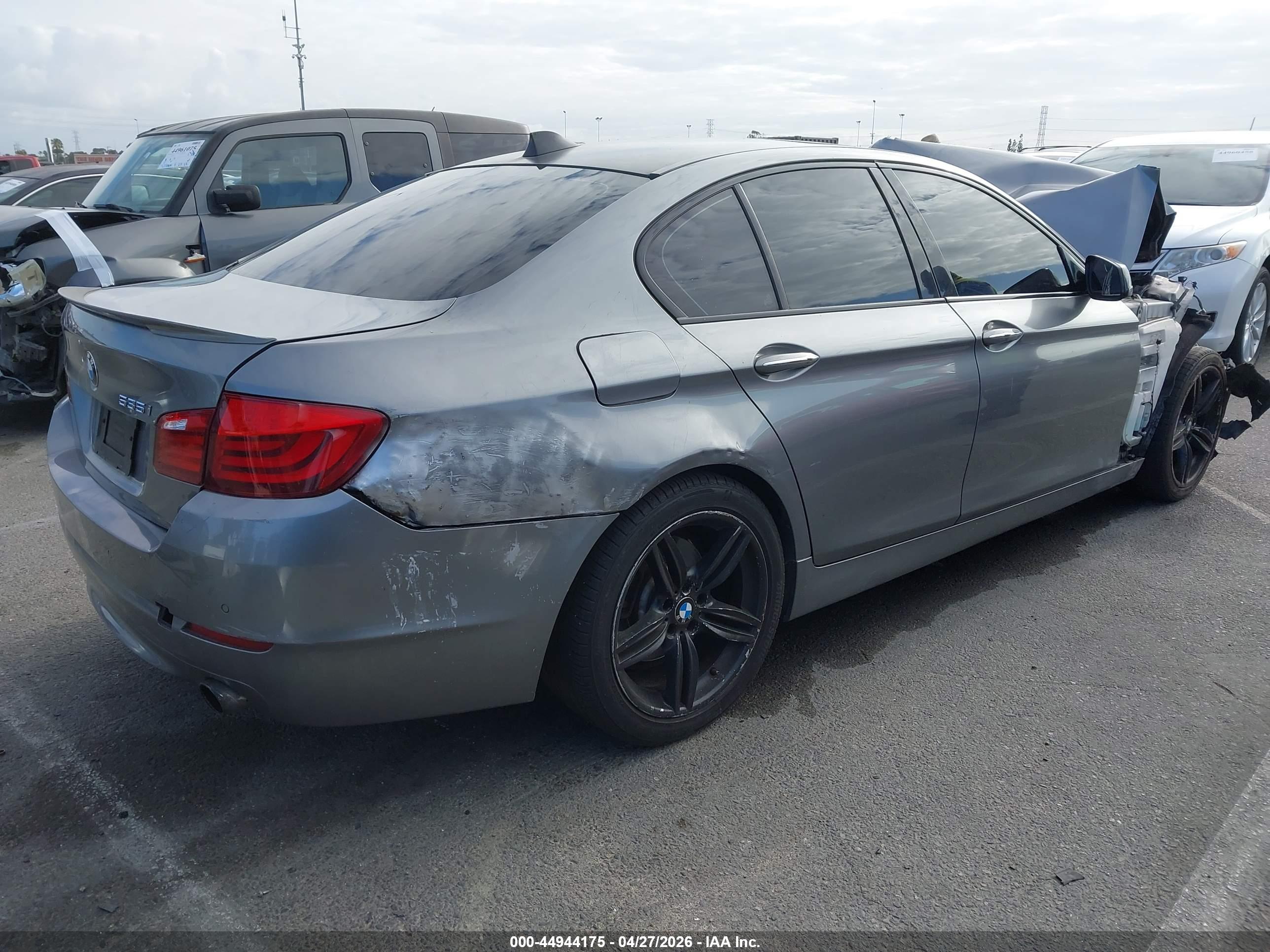 BMW 535I image 4