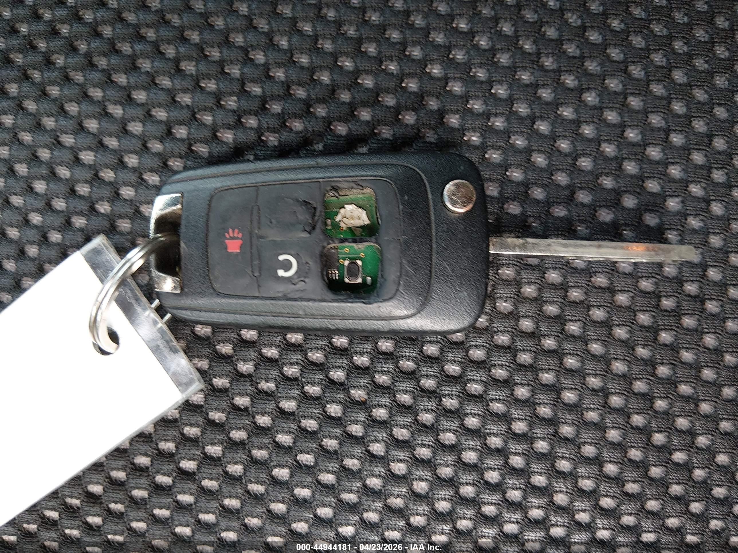 CHEVROLET EQUINOX image 11