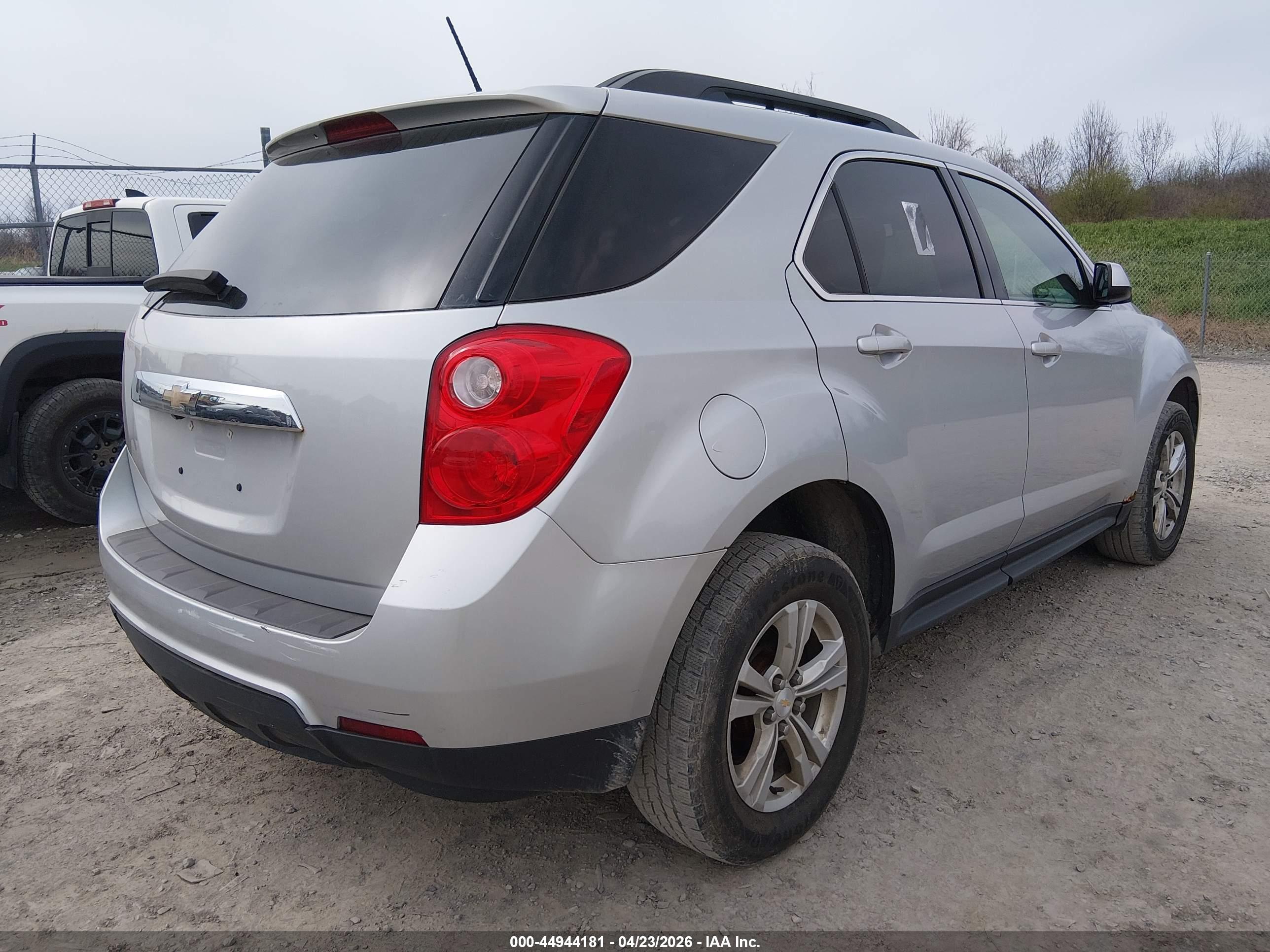CHEVROLET EQUINOX image 4